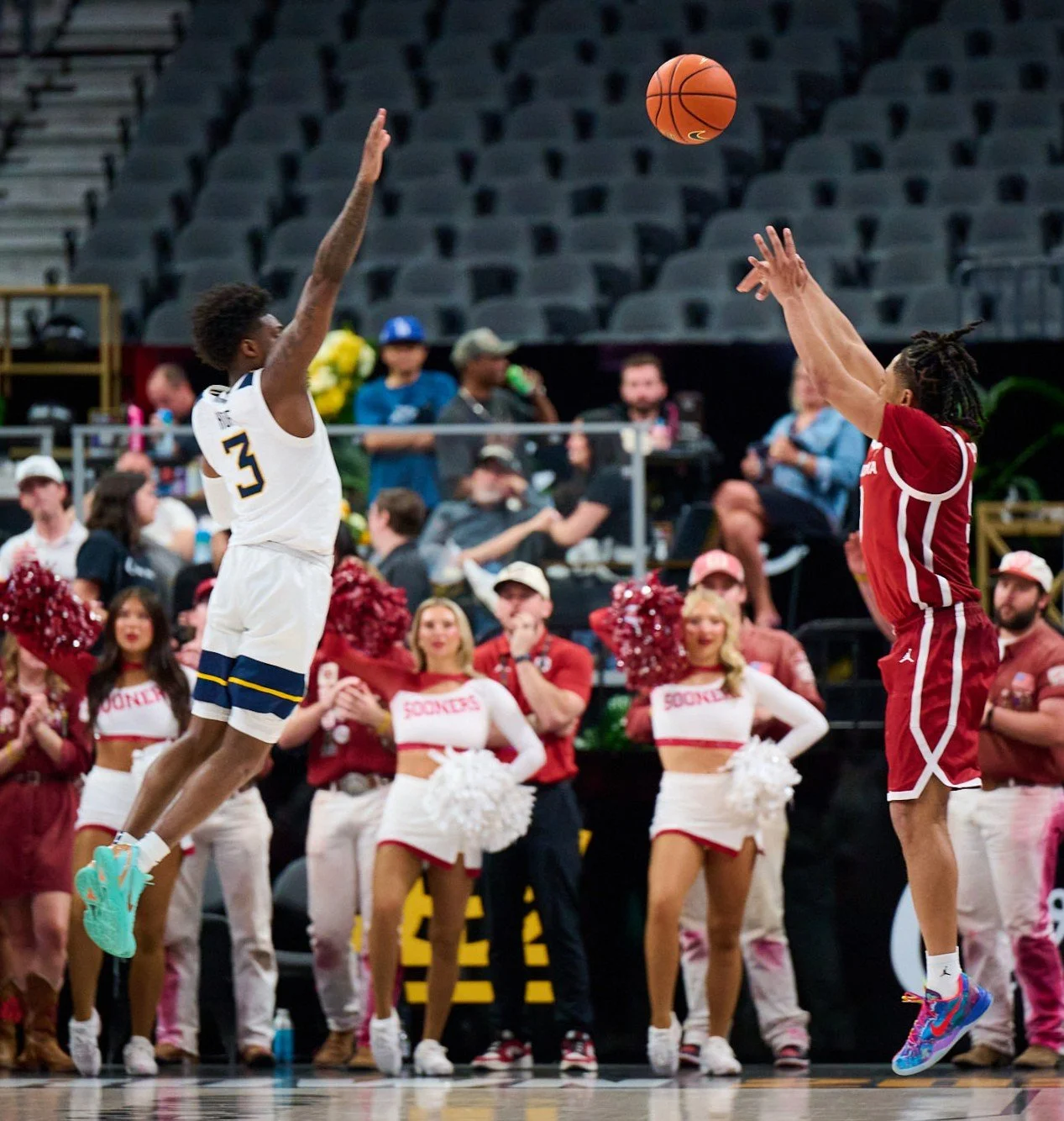 Oklahoma Sooners vs West Virginia Mountaineers_4-5-26_02518.jpg