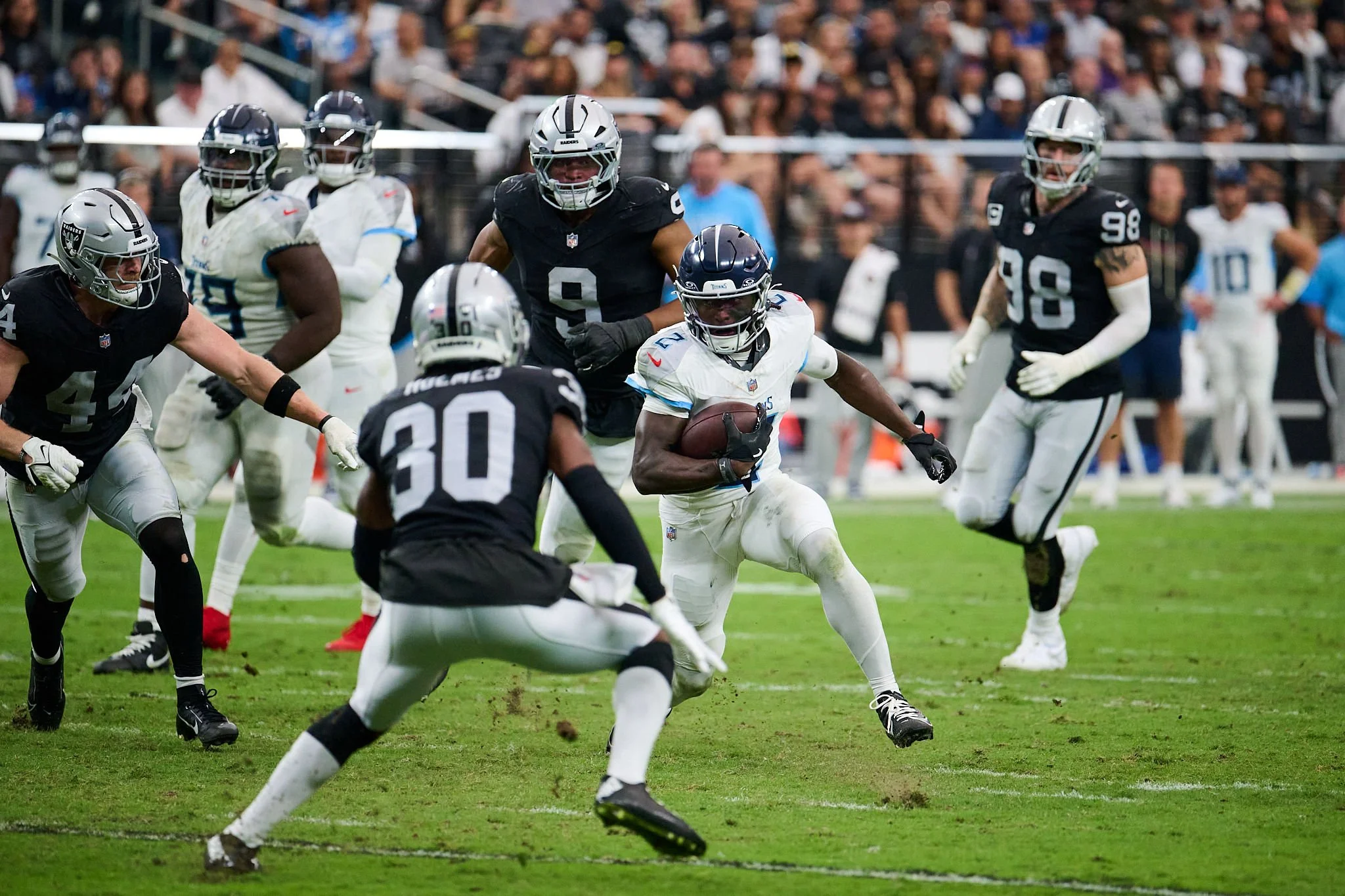 Tennessee Titans vs Las Vegas Raiders_10-12-25_02251.jpg
