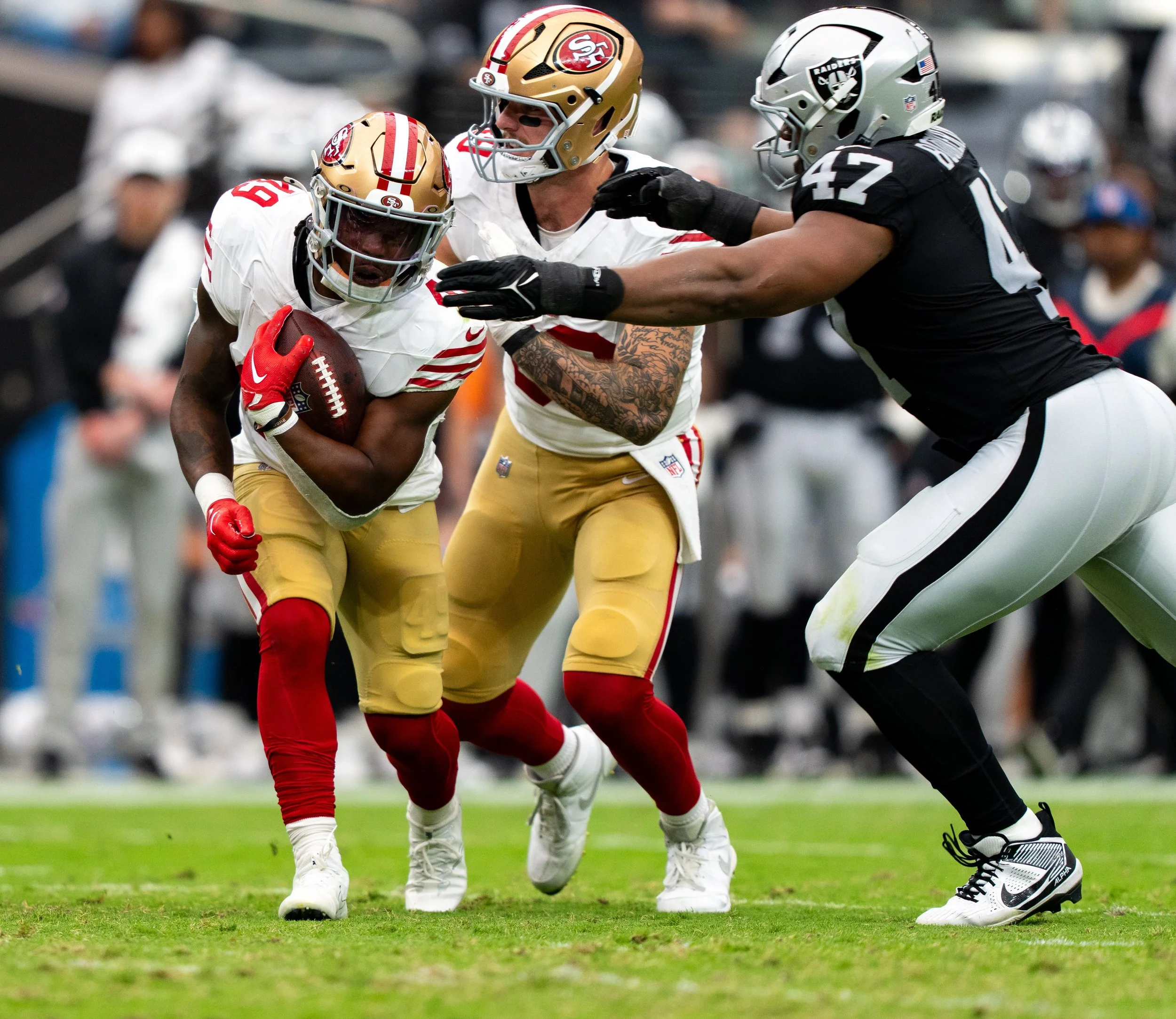 Raiders 49ers pre season-07995.jpg