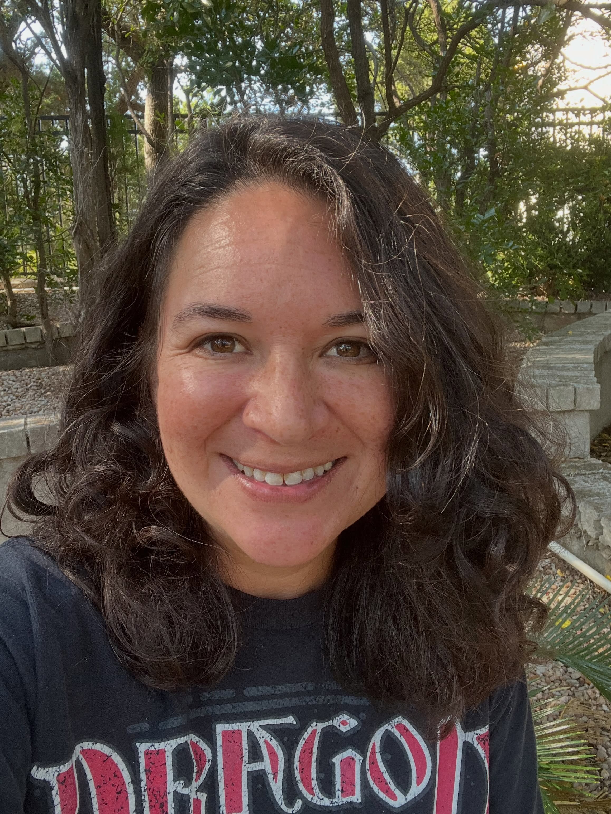 Hello and may I entice you with a recent photo of me so that you&rsquo;ll scroll and see all the COOL STUFF I wanna tell ya about? 😁

Would be very delighted to see ya tomorrow night for @adoptionknowledgeaffiliates Speaker Series event starring YOU