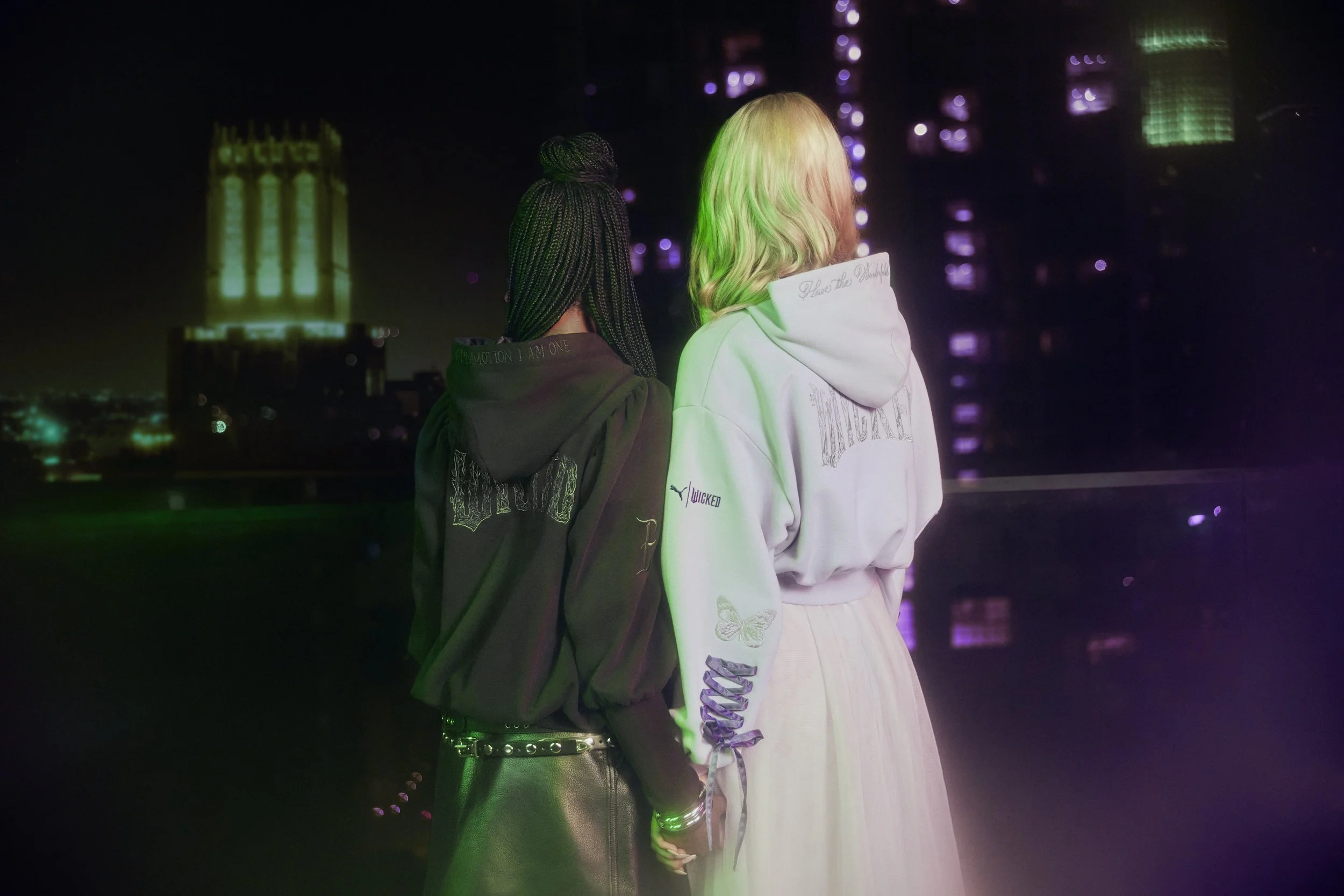 25AW_PNA_SP_Wicked_Elphaba-Glinda-Group_0312.jpg