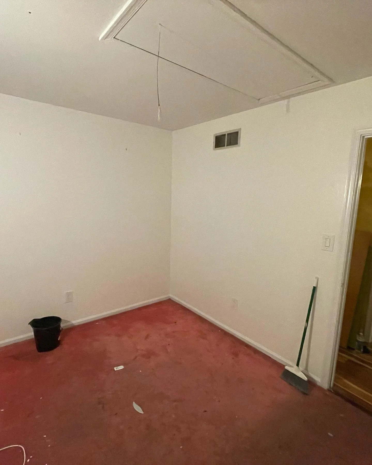 room re painted by Joseph's Coat of Colors LLC in Delaware