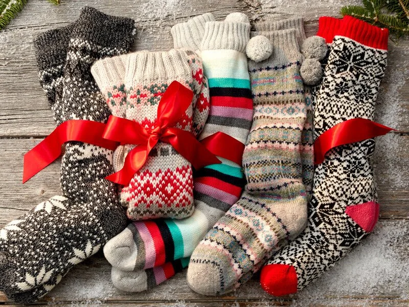 indigo-holiday-readingsocks.jpg