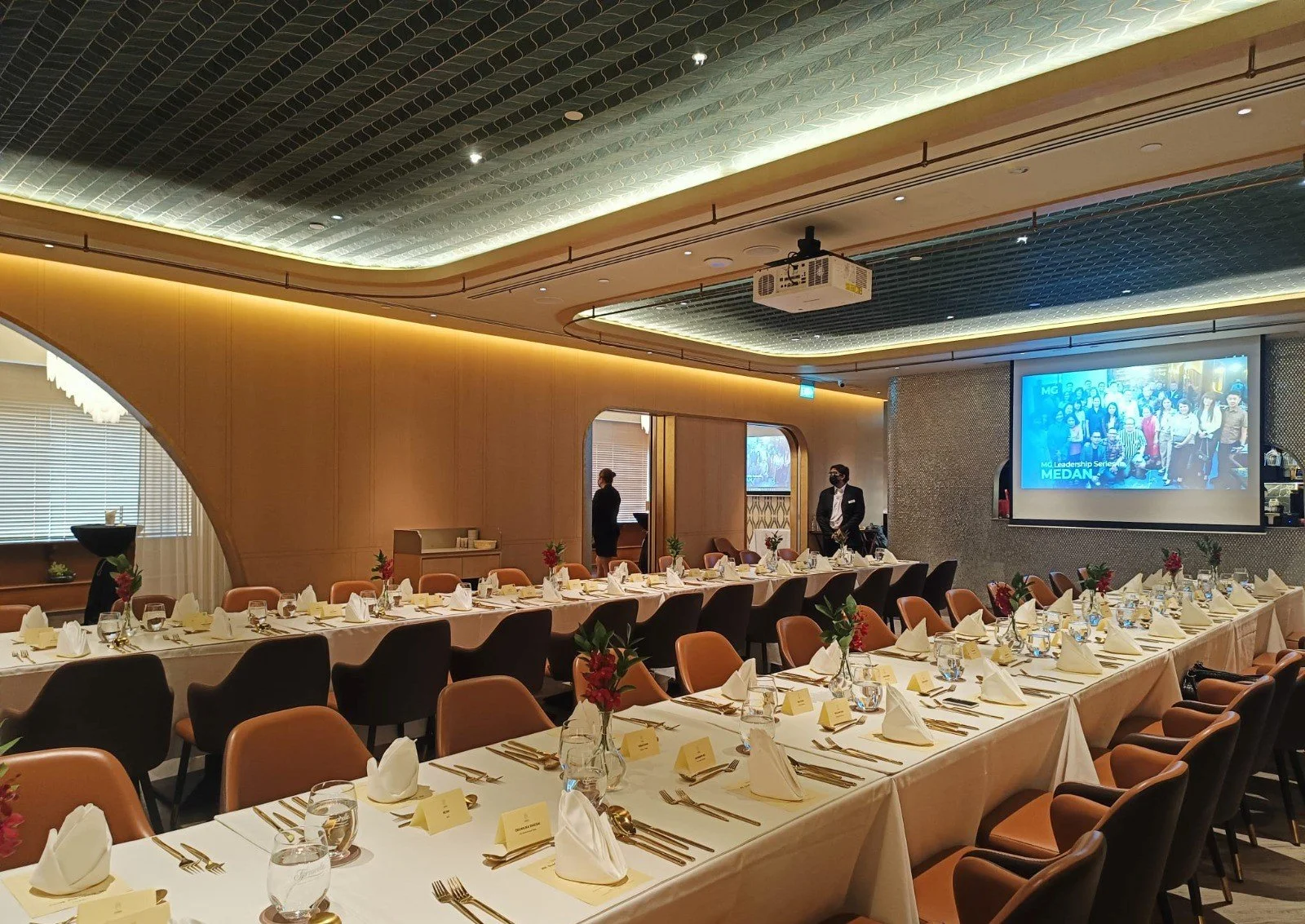birthday-celebration-restaurant-Singapore-sarai-fine-thai-events-hall.jpeg
