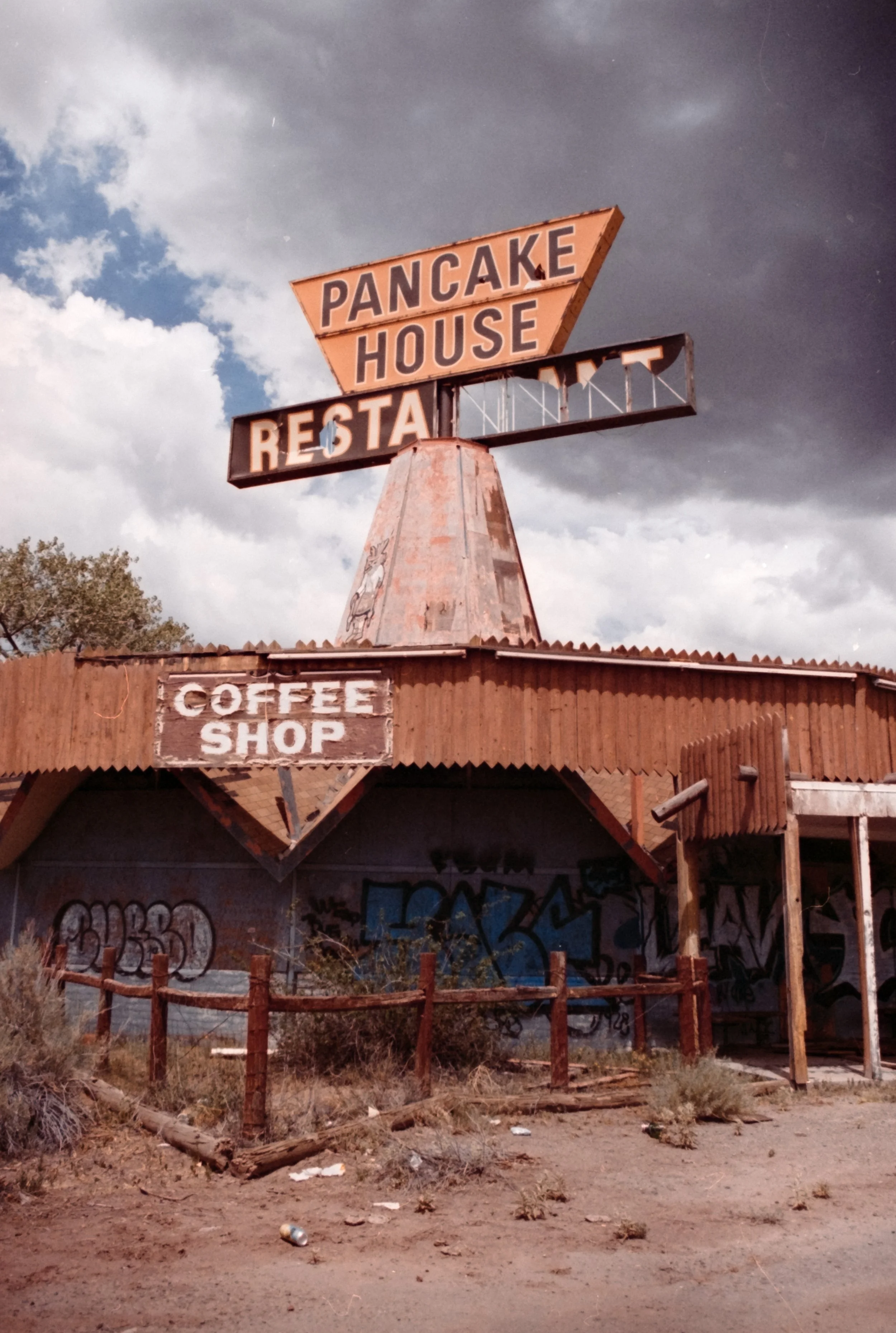 7-4-22%20Cinestill%20400d-005 3.JPG