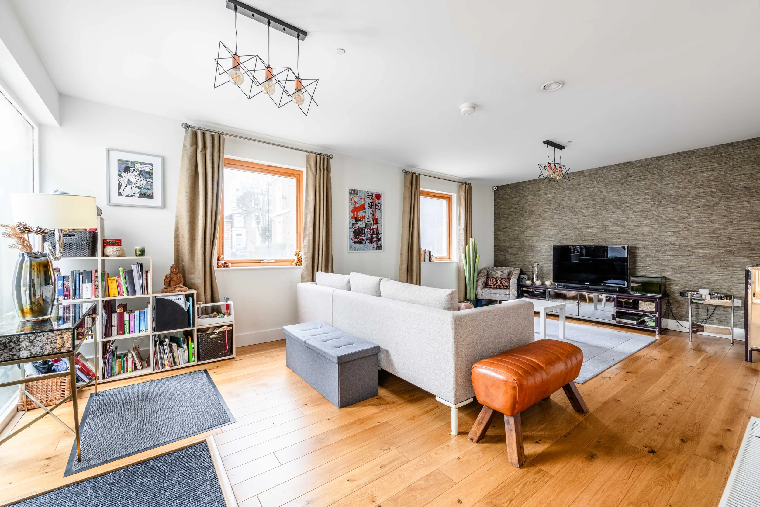 Dual Aspect Living Room 2