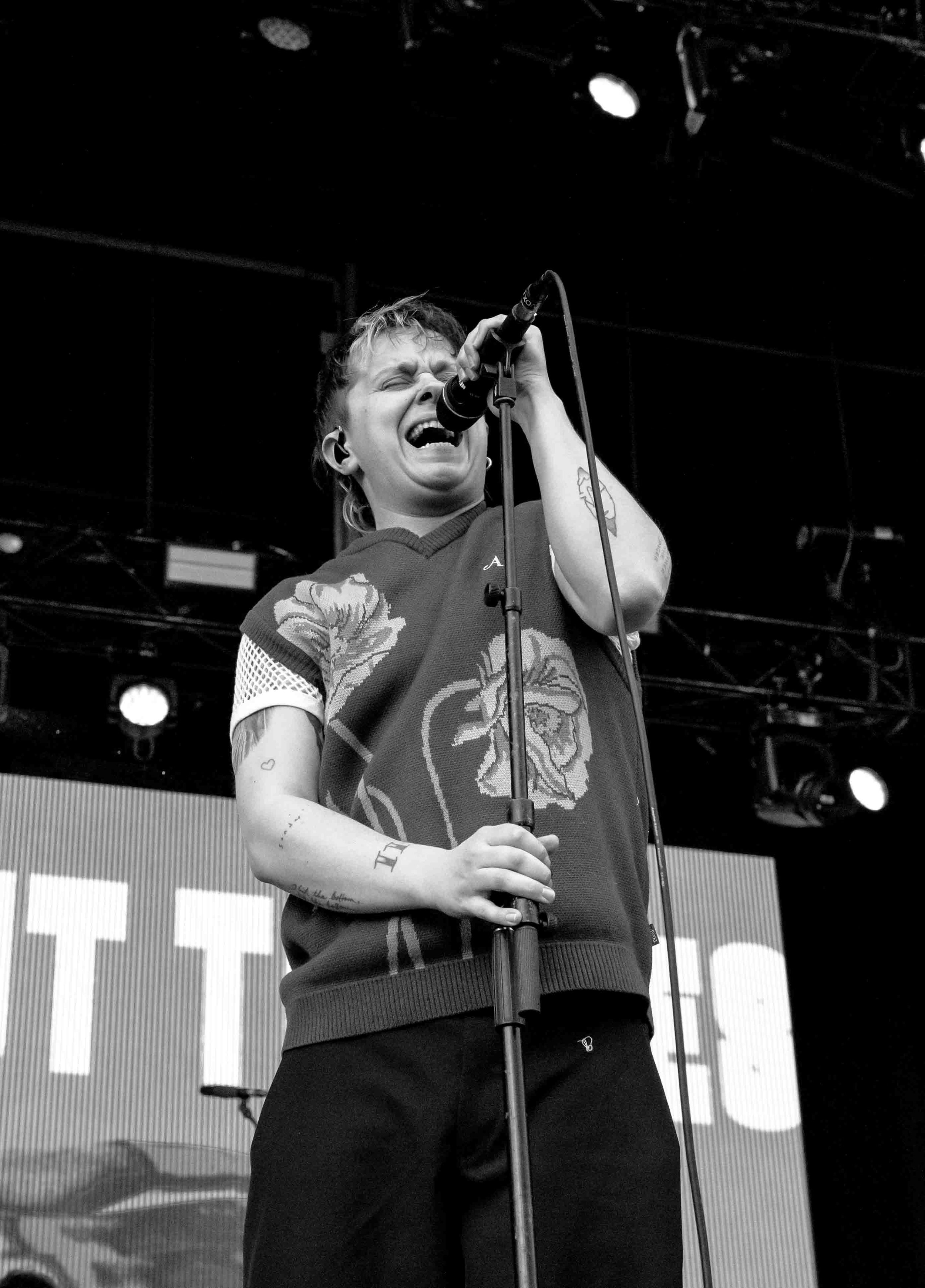 NOTHINGBUTTHIEVES4.jpg