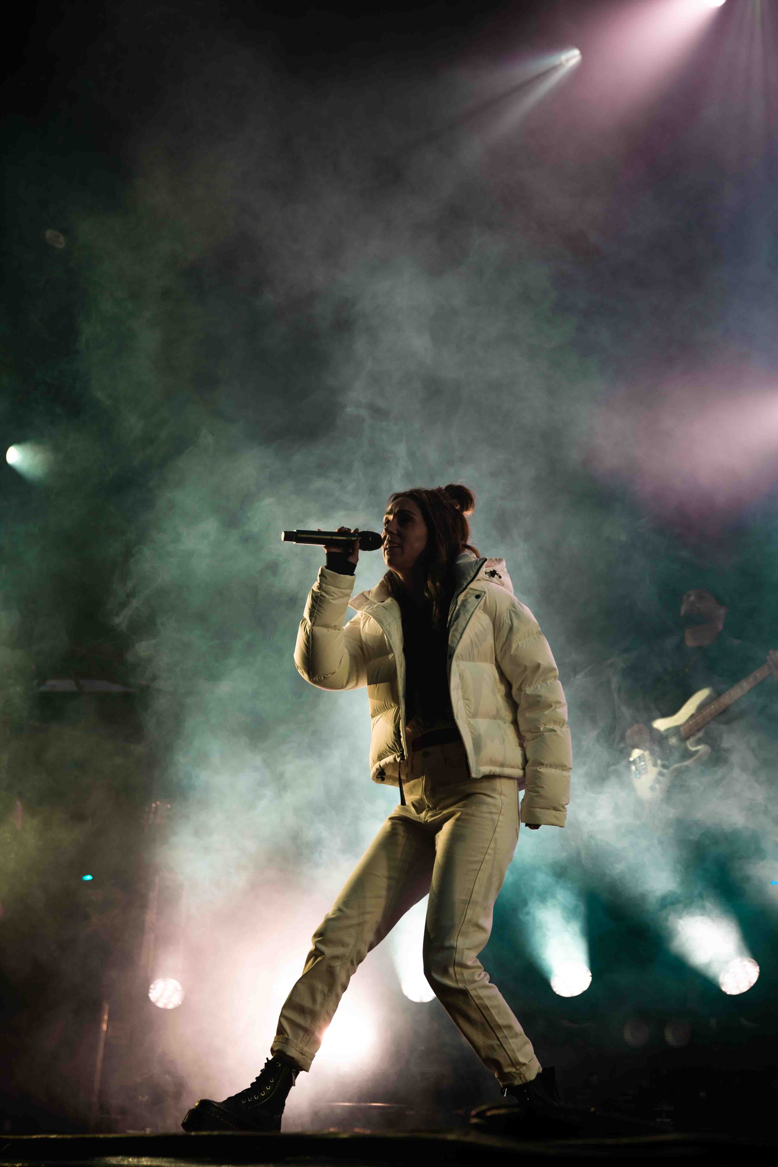 AMYSHARK3.jpg