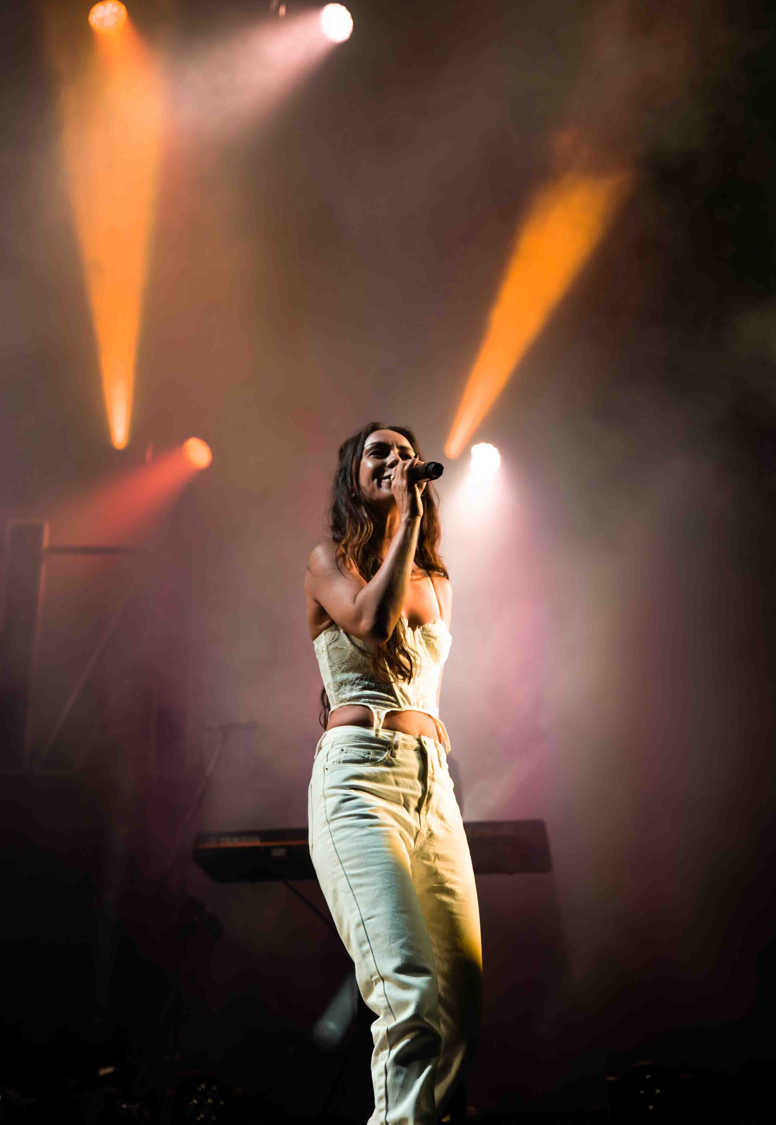 AMYSHARK12.jpg