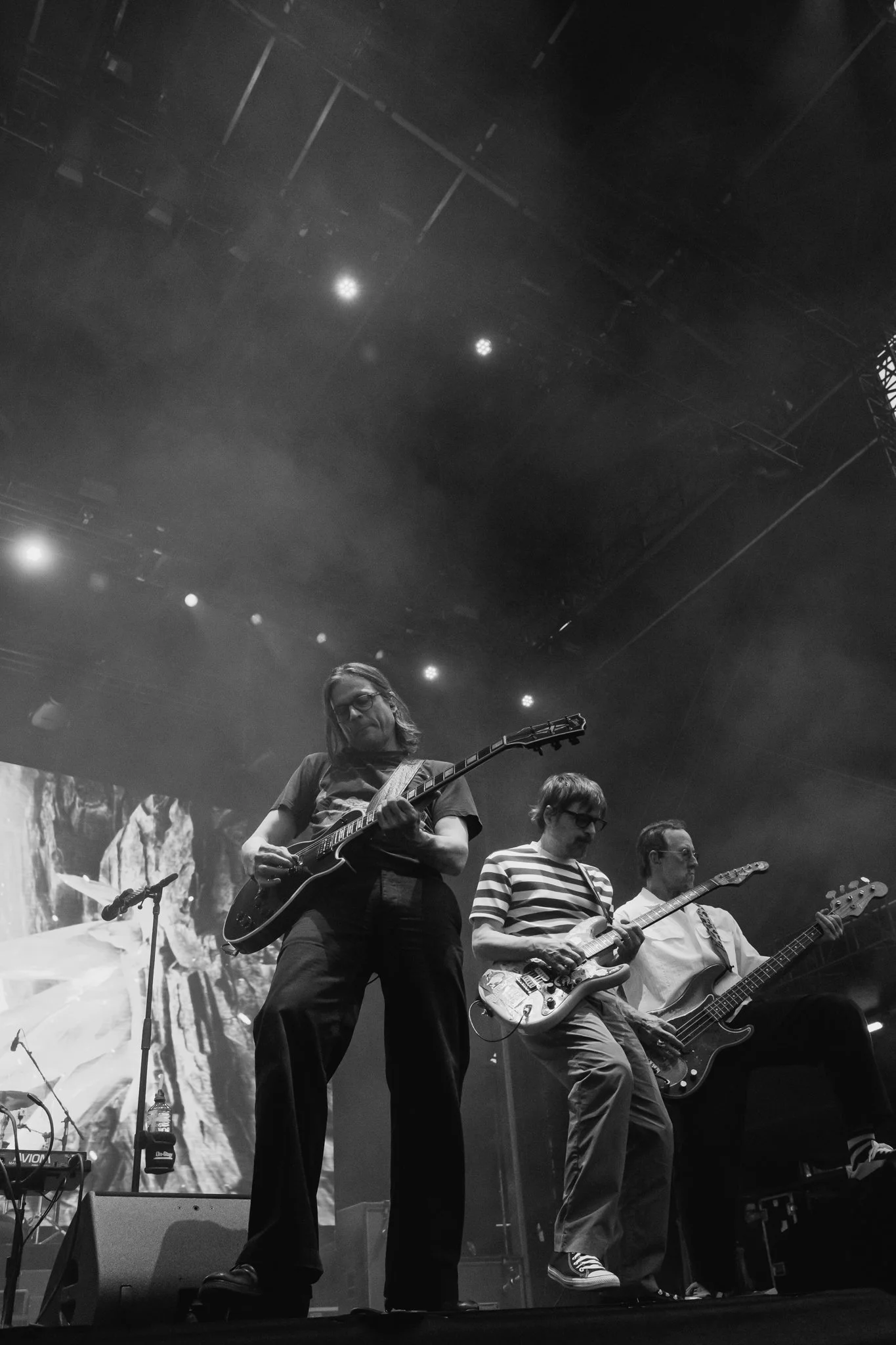WEEZER-8.jpg