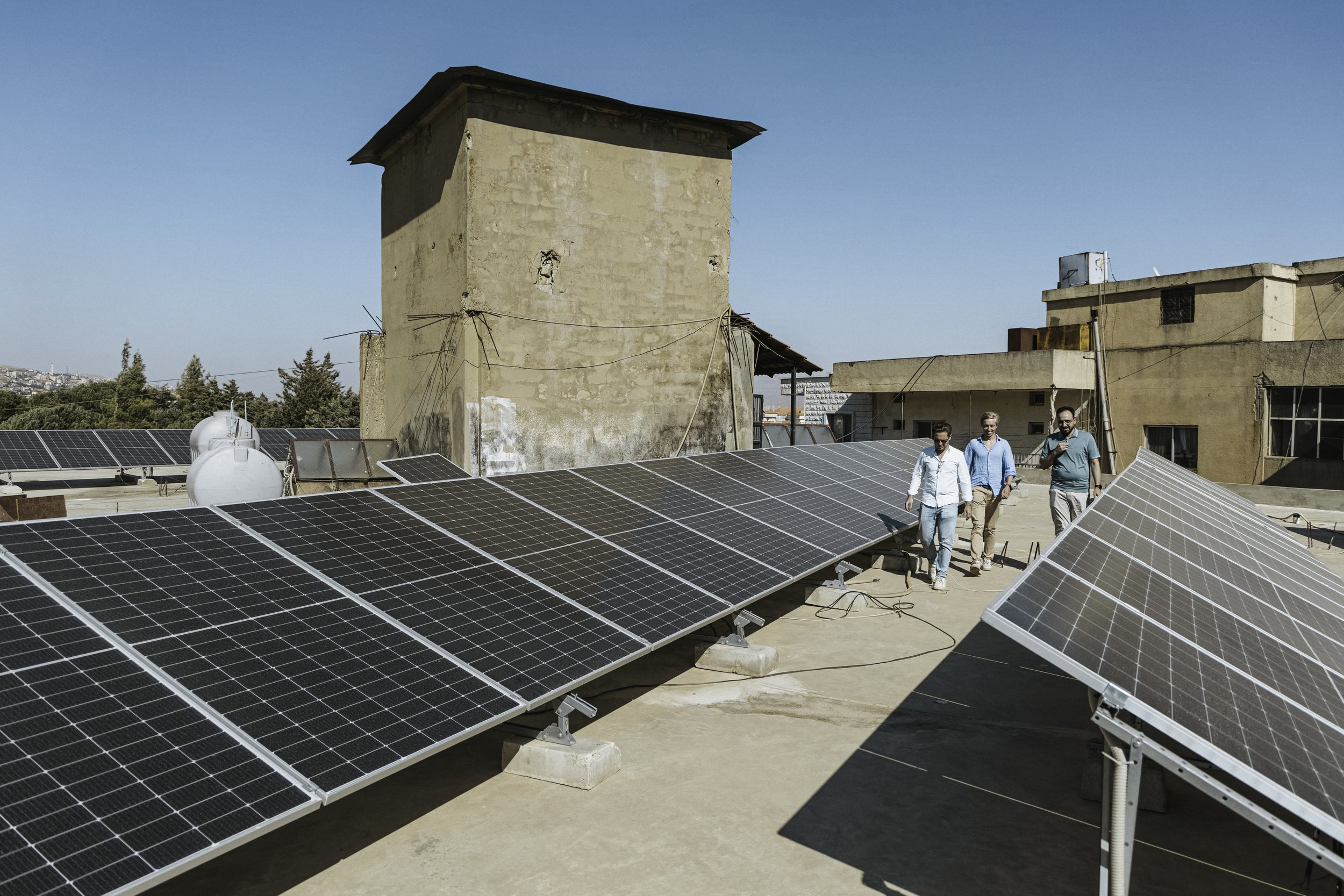 AidPioneers_Solar_Lebanon_03.jpg