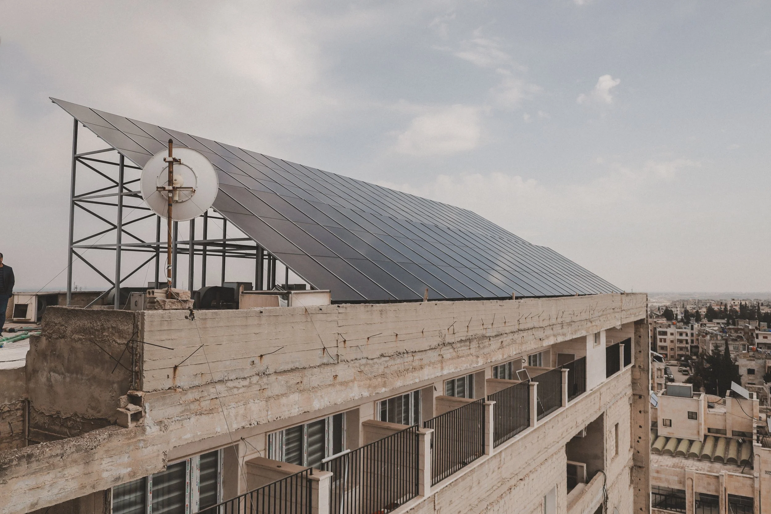 Solar power for Syria's critical wards