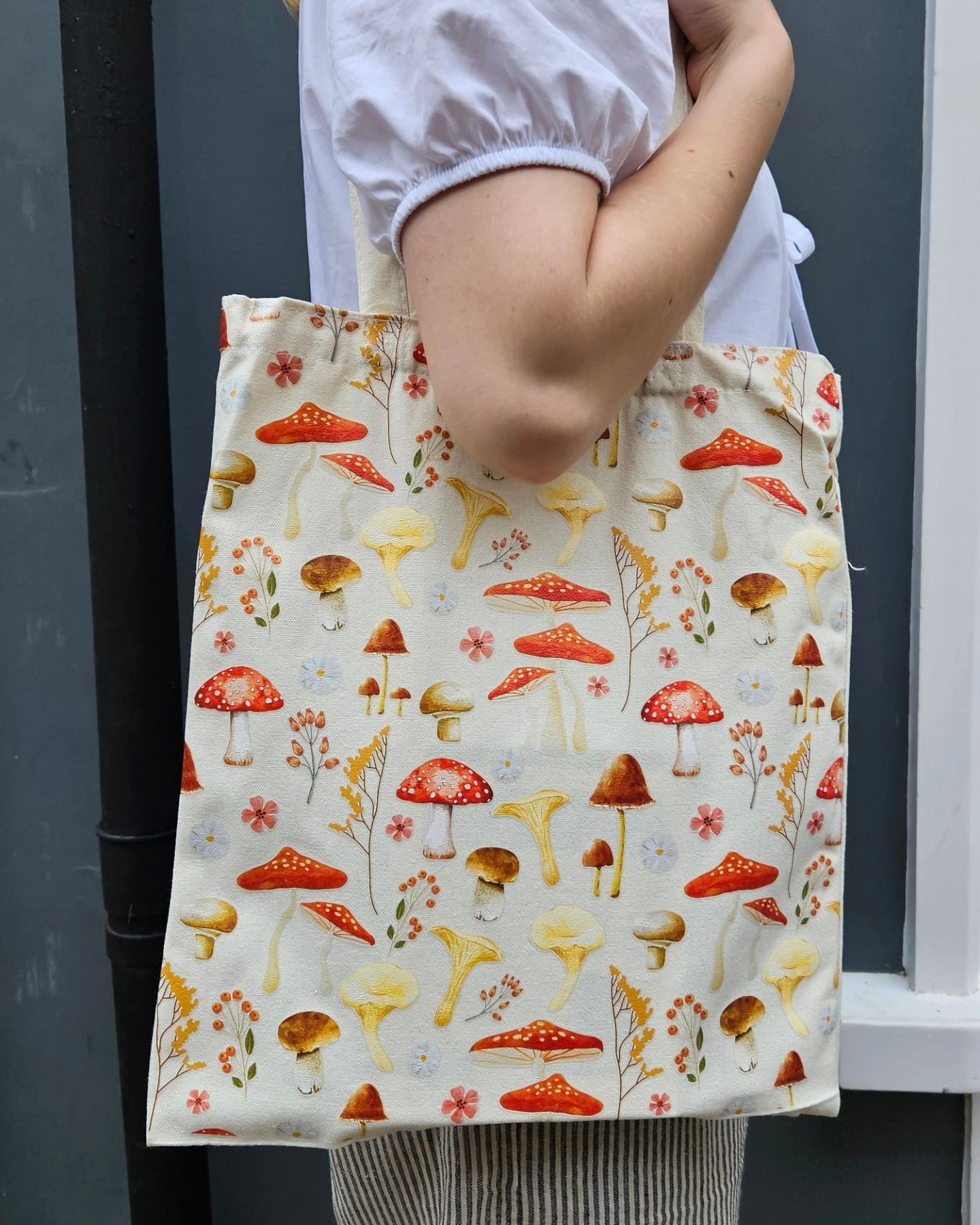 The one and only tote bag for our fellow mushroom lovers..🍄🍂🌾

&pound;9