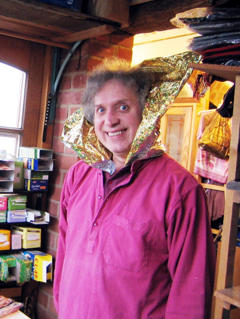 Martin modelling one of our Indian Collarless Shirts – with gift wrap! (10/12/2006).