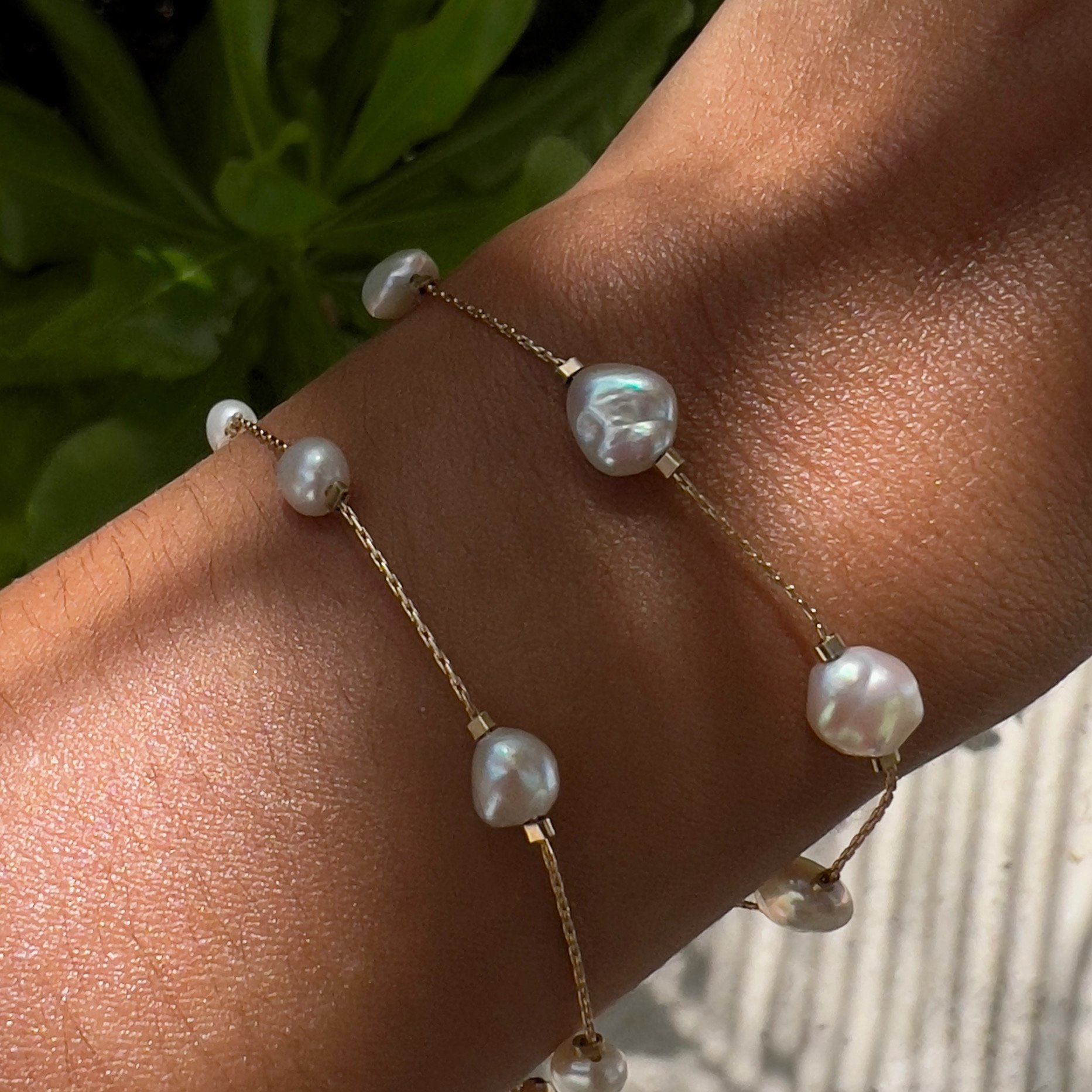 Threaded+5+Keshi++pearl+Bracelet2.jpg