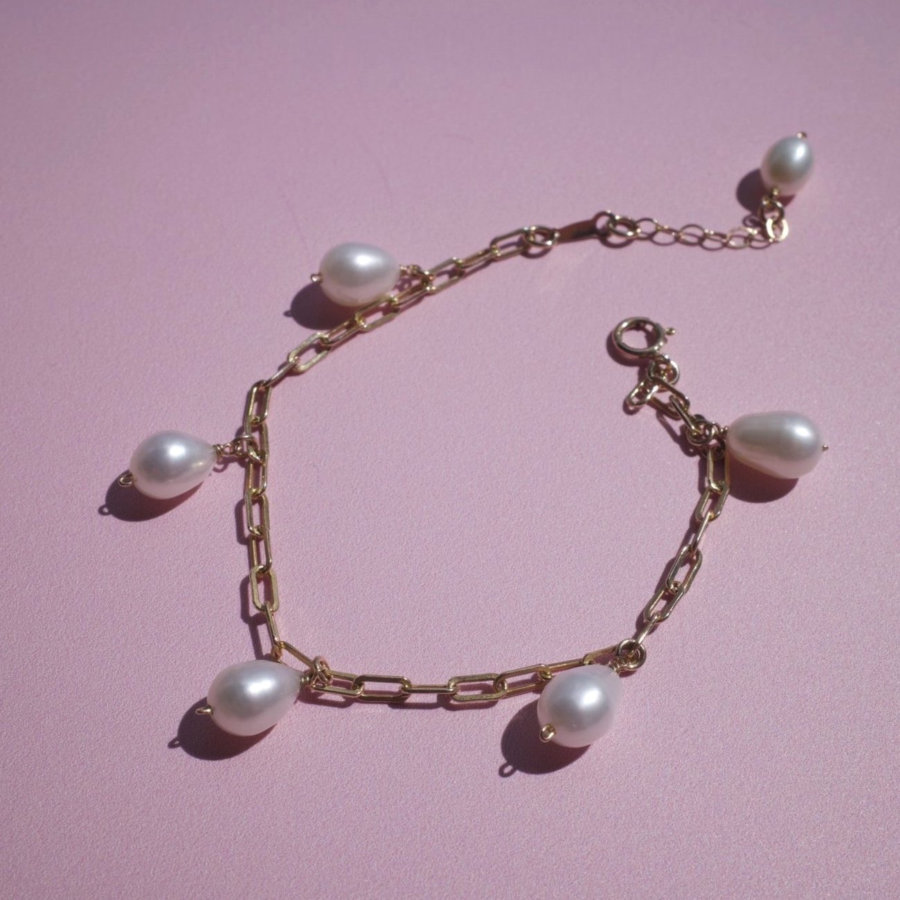 Dangling%2BPearl%2BBracelet.jpg