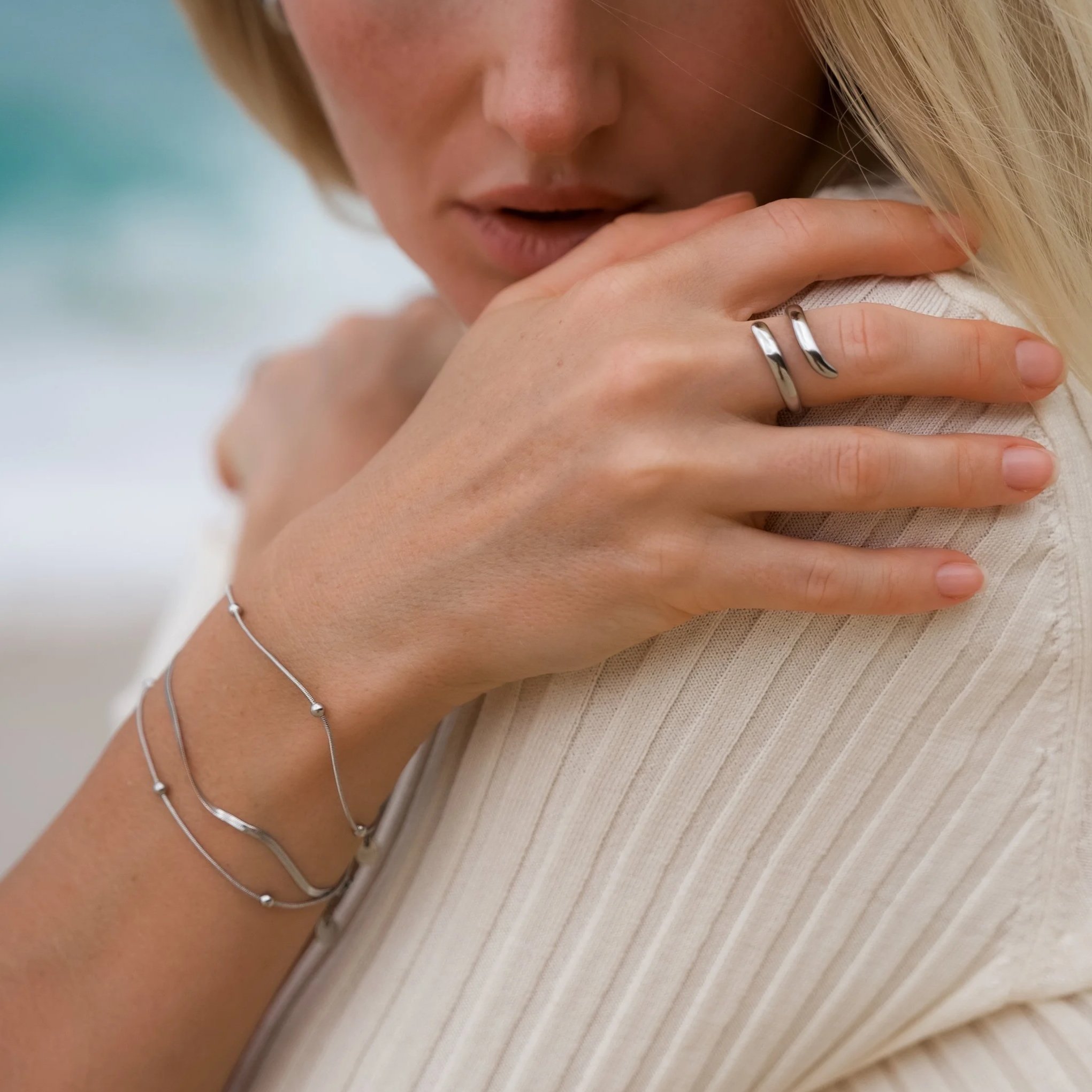 Parallel Lines Ring (Gold/Silver)