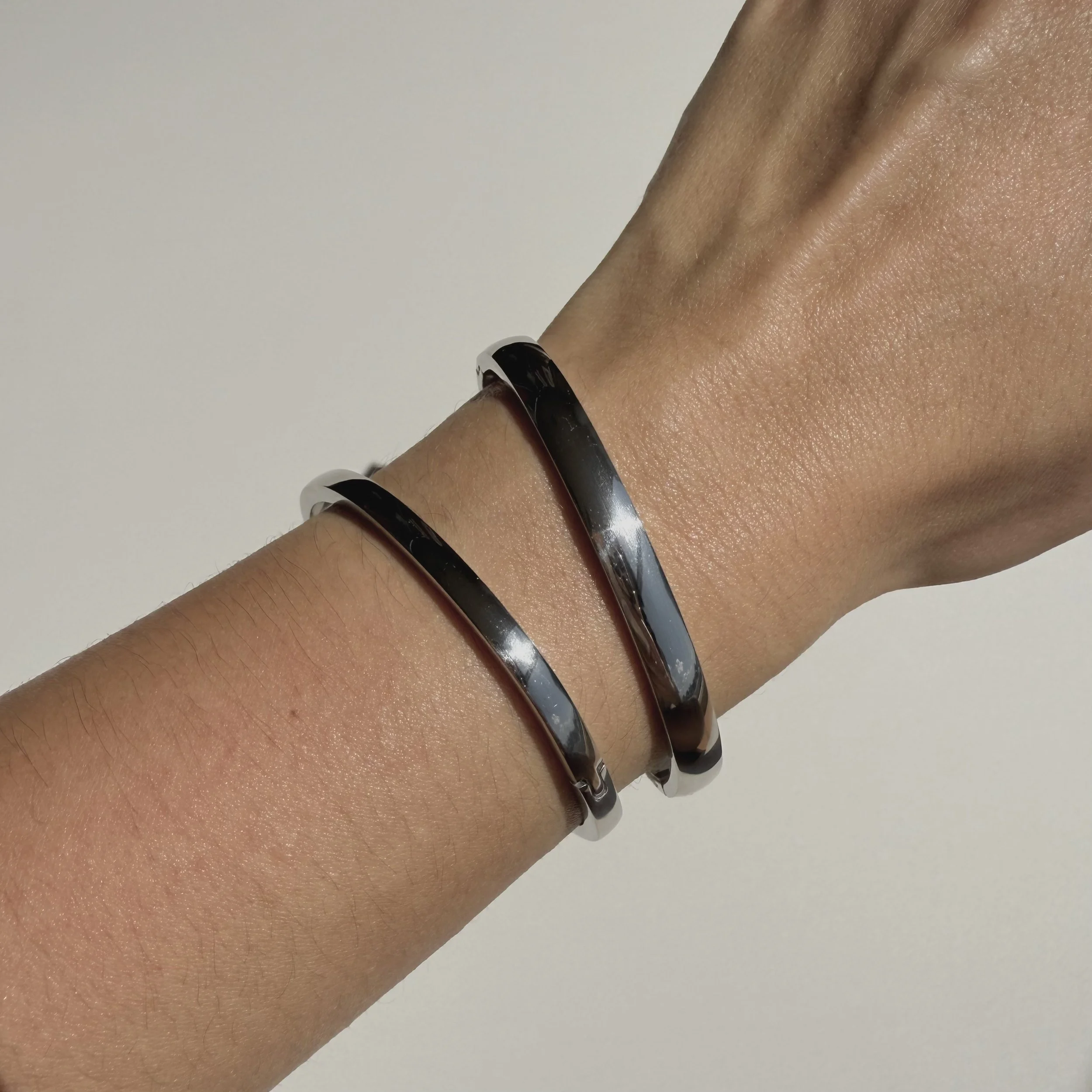 S Smooth Hinged bangles.jpg