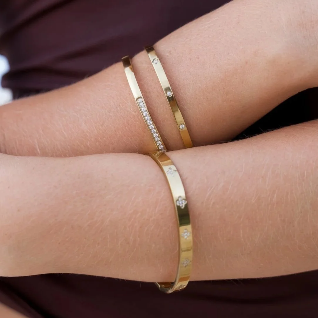 Dainty Clover Crystal Hinge Bangle  (Gold/Silver)
