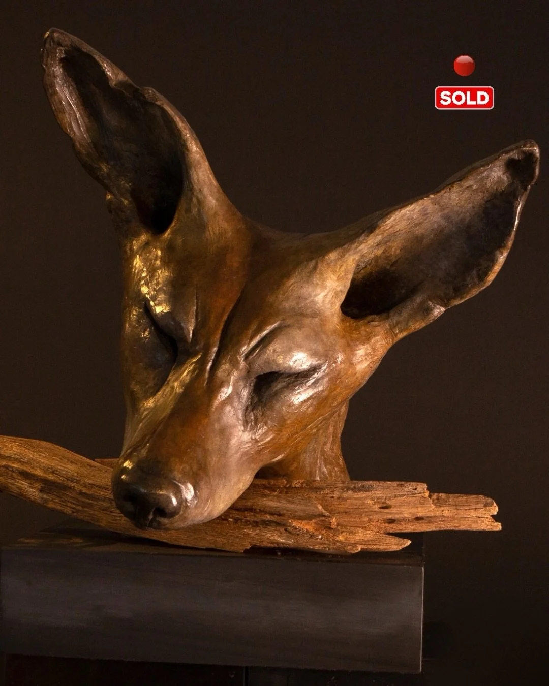 🔴 Sold 🔴 Delighted that a lovely couple came into my gallery in Great Malvern and fell in love with &lsquo;Lean on Me&rsquo; 🥹🧡

Lean on me is a limited edition in foundry bronze resting on driftwood and set on slate&hellip; I love this piece 🧡
