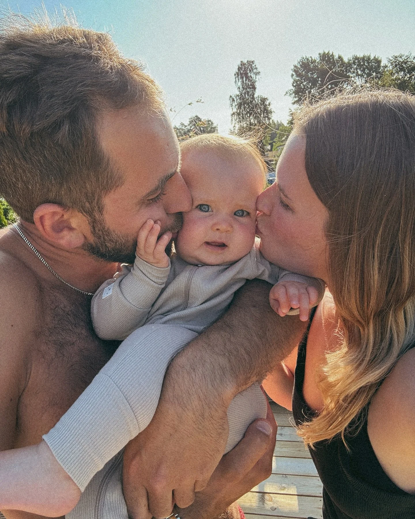 11 &aring;r idag med min @antoncosmoo ❤️ t&auml;nk att vi nu &auml;r en liten familj🥰
