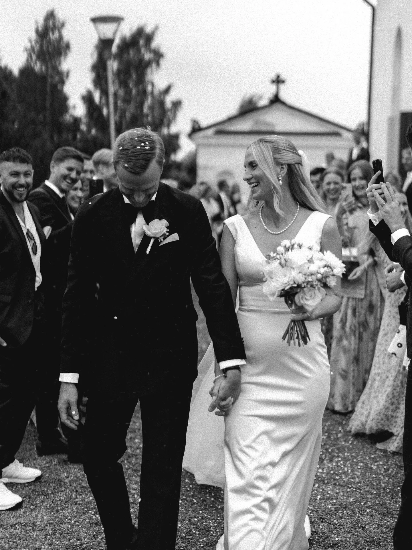 Louise ♡ Linus 

Ett otroligt fint br&ouml;llop jag fick &auml;ran att fotografera p&aring; H&ouml;ga kusten💍🥰