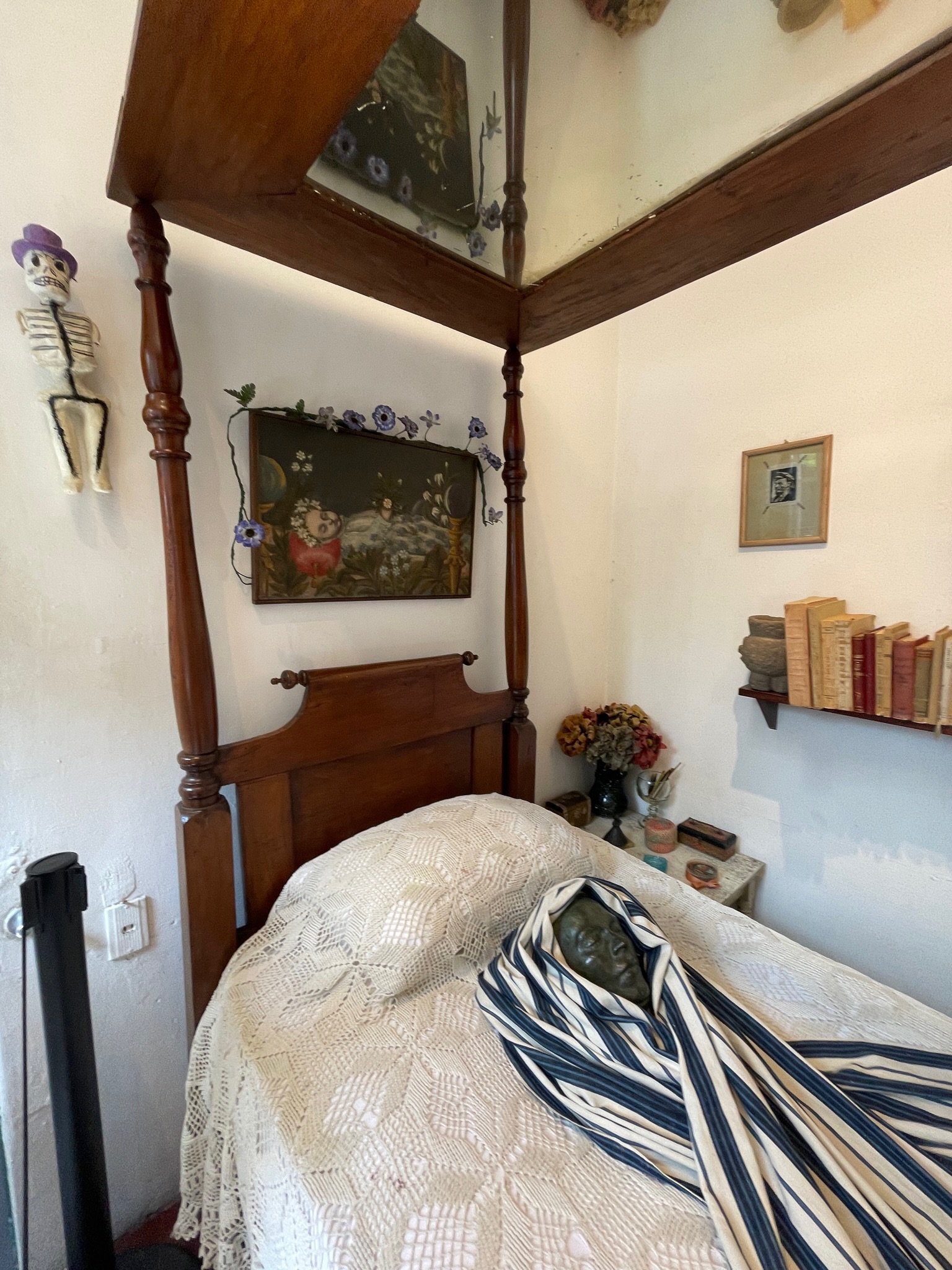 Frida Kahlo, $55 Million, and the Bed Where the Work Was Made