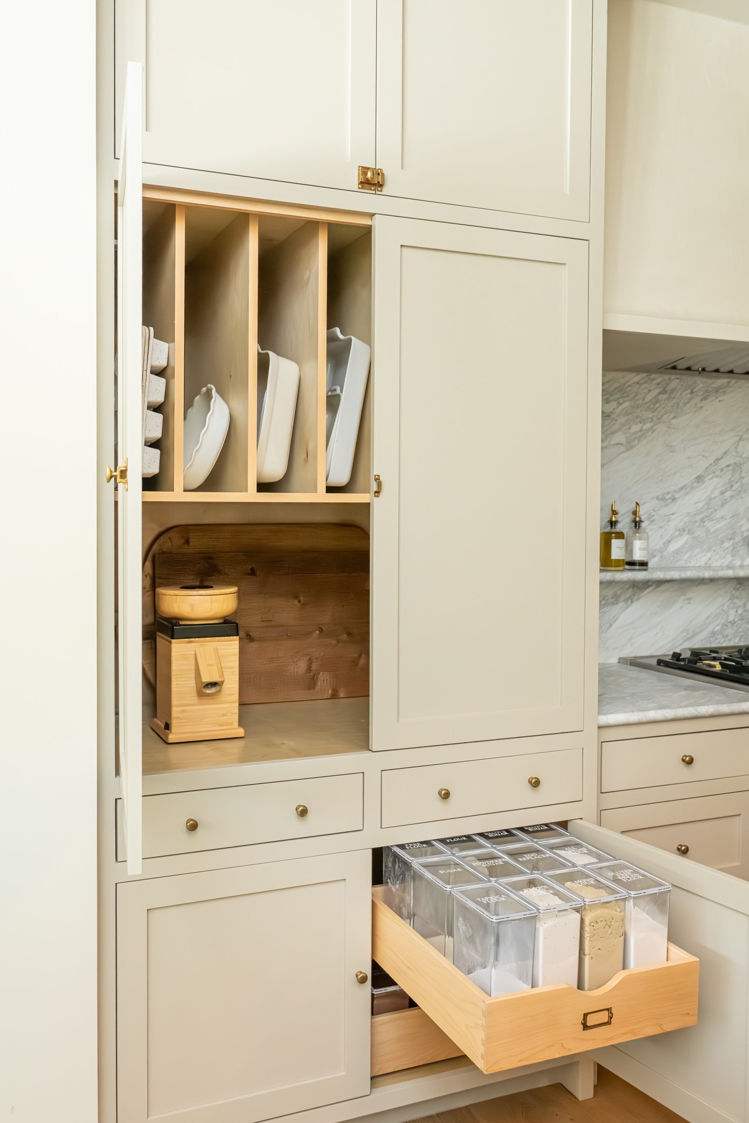 Kitchen-cabinet-organization-austin-tx.jpg