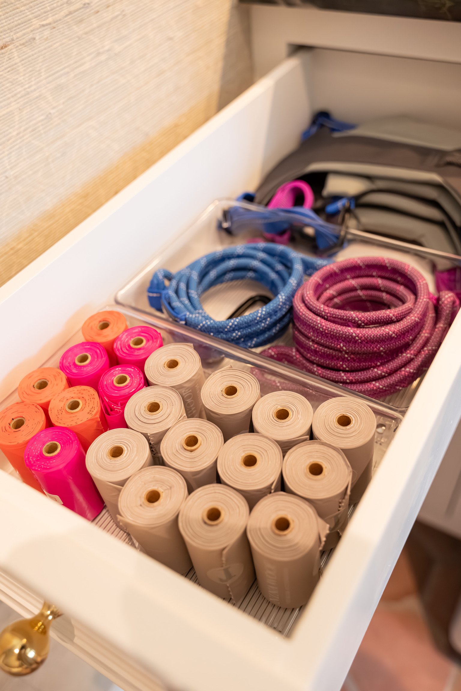 professional-home-organization-dog-supplies-midland.jpg