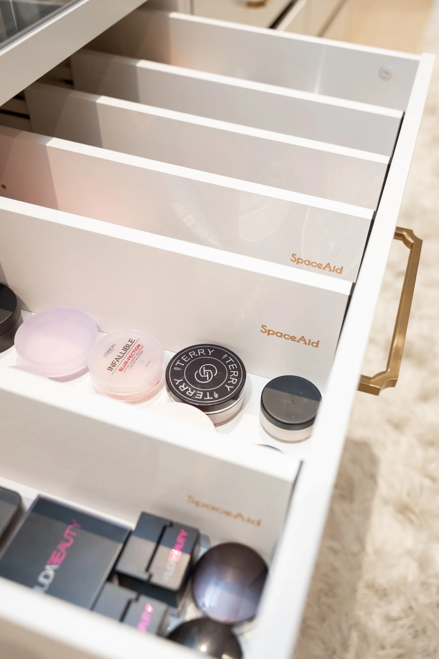 home-organization-for-bk-beauty-in-west-austin.jpg