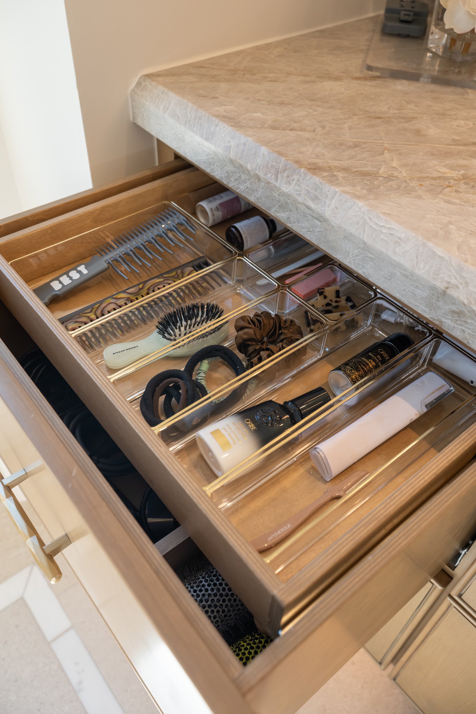 organize-teen-bathroom-graceful-spaces-west-austin.jpg