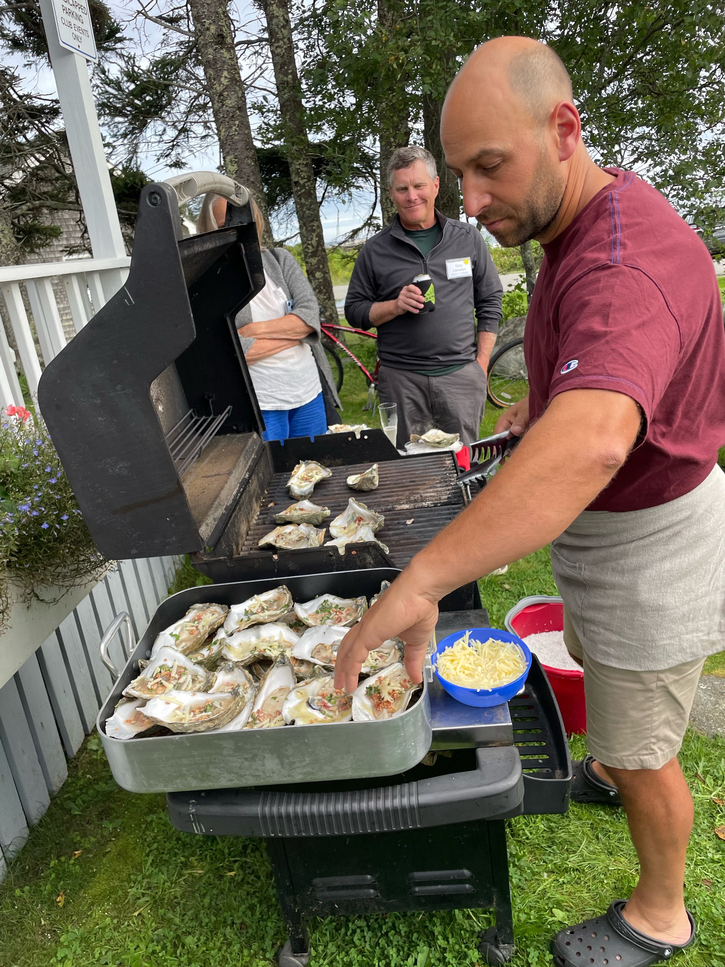 Bivalves and Bubbly