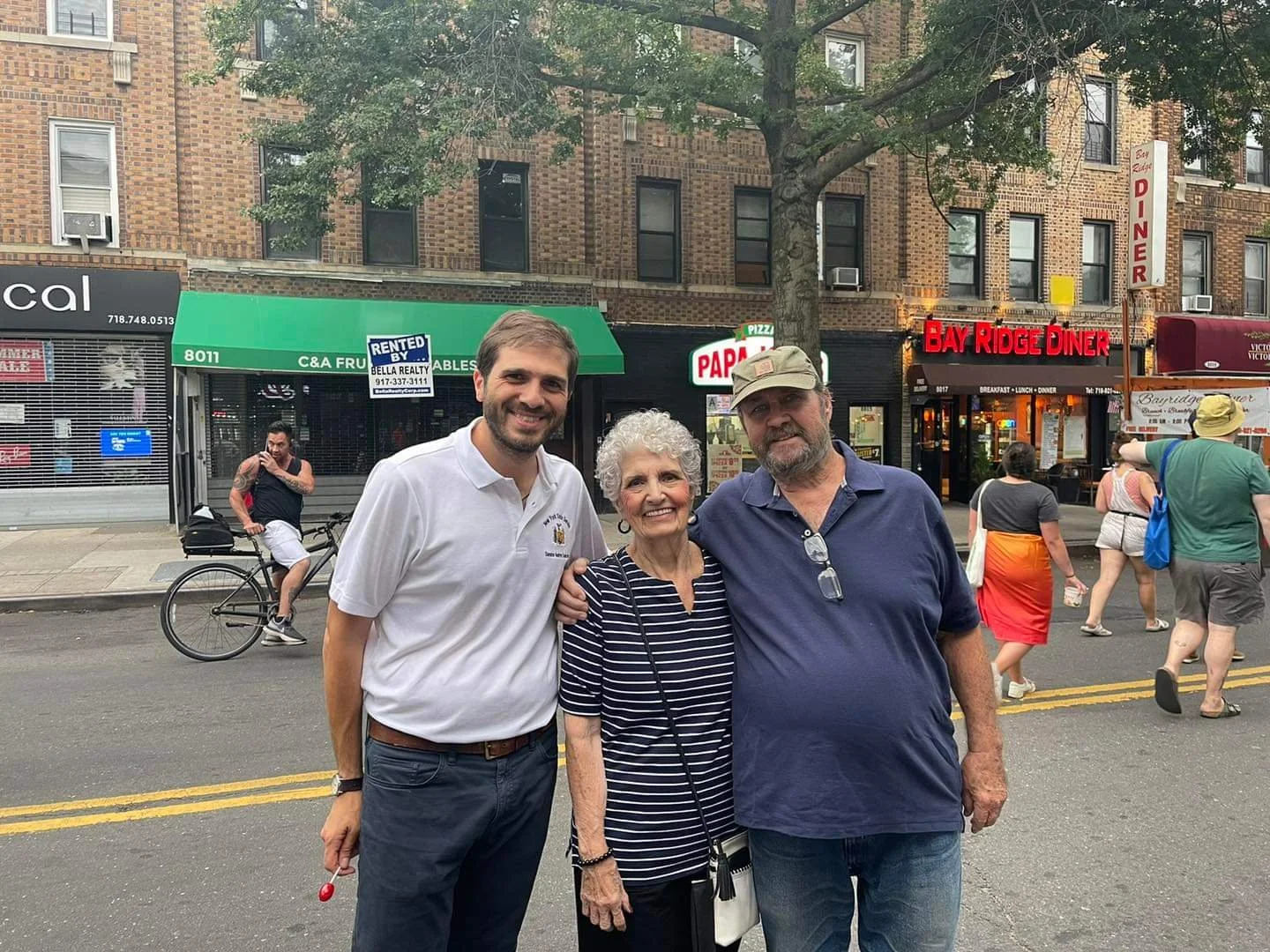 Andrew Gounardes Supporting Small Businesses.jpeg