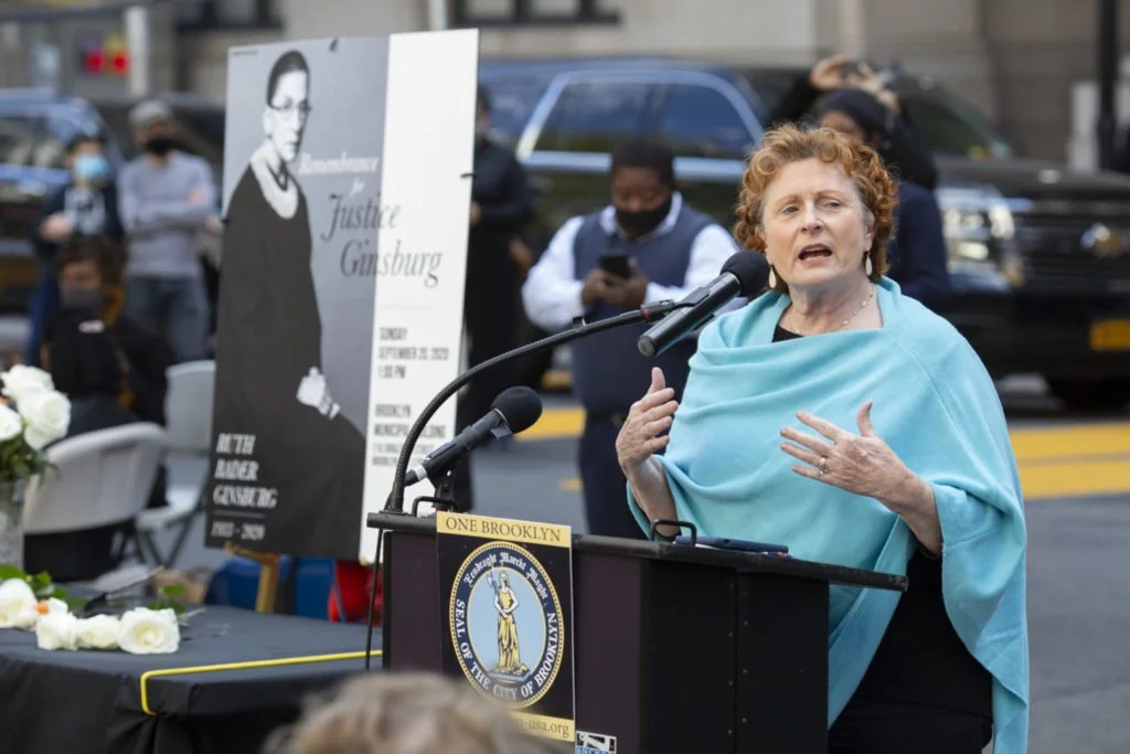 Jo Anne Simon speaking to audience.jpg