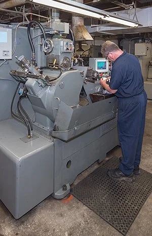 Expert Centerless Grinding Services | United Centerless Grinding