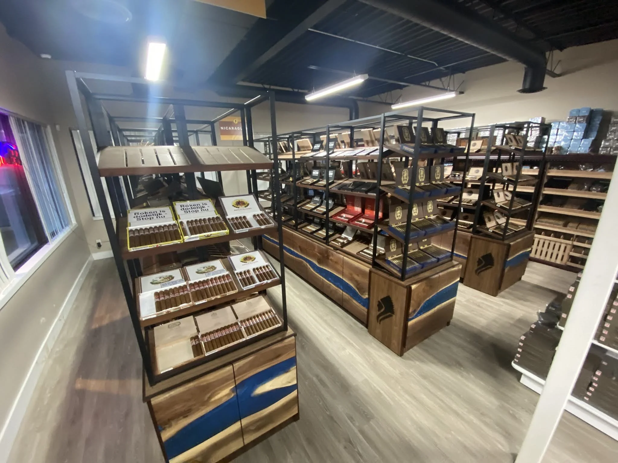 Custom retail store cabinetry - Cigar Chief