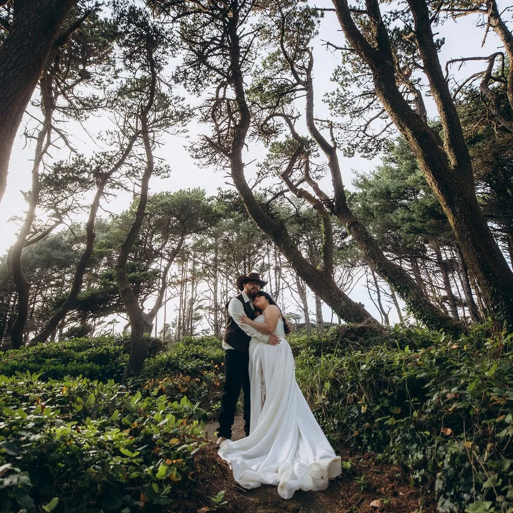 newport-oregon-forest-elopement-ceremony-coastal-woods.jpg