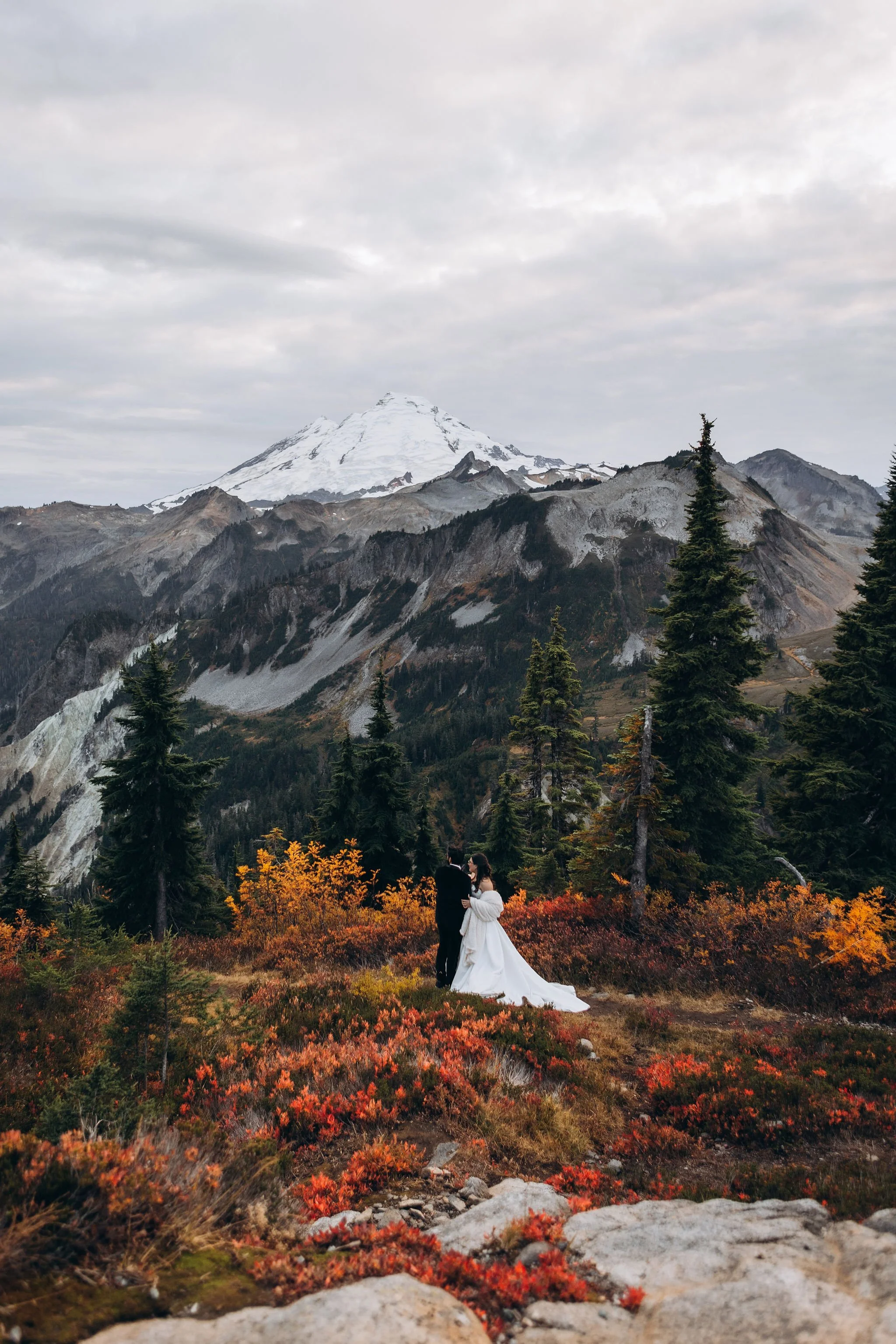 mt-baker-artist-point-fall-elopement-autumn-colors-washington.jpg