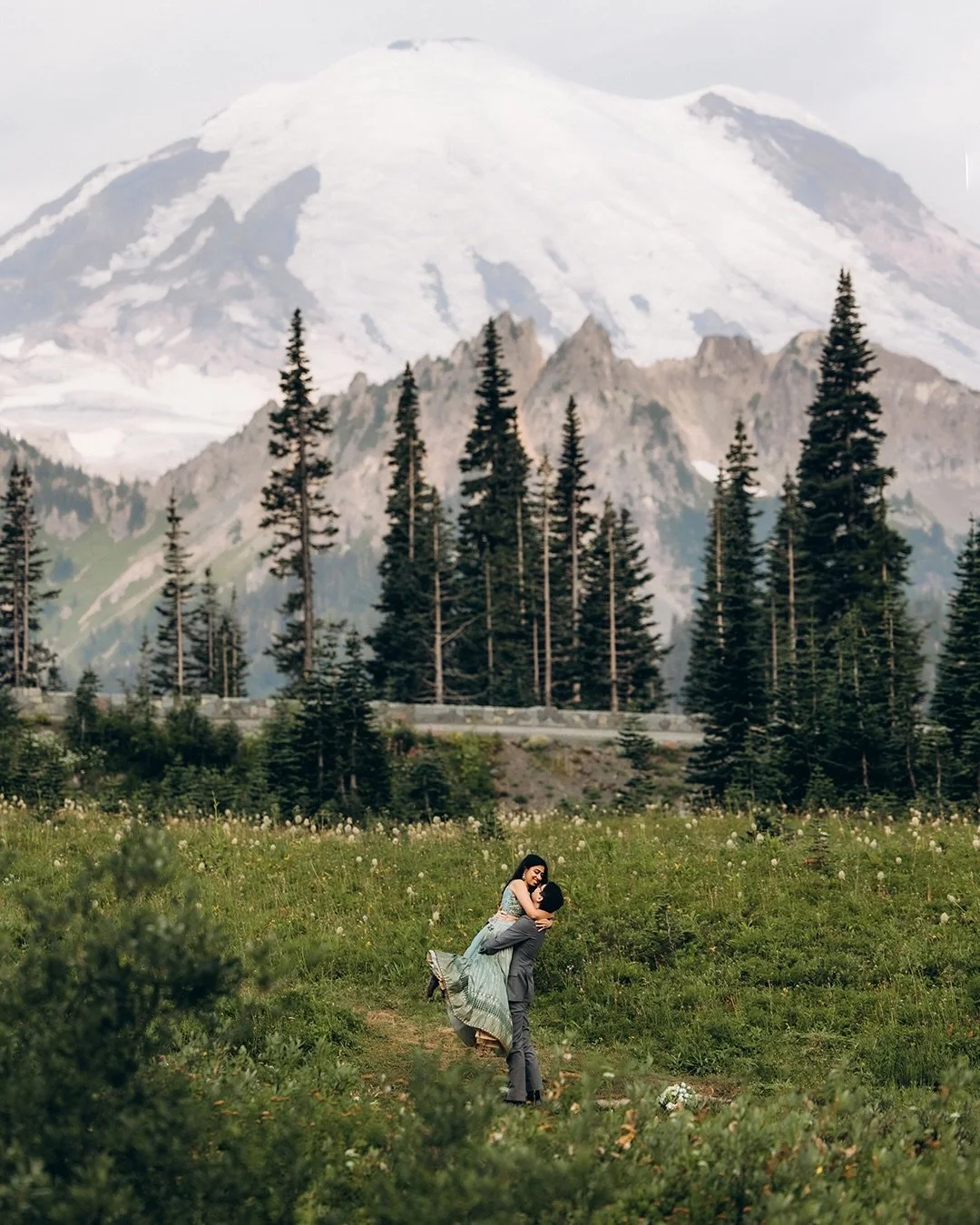 Mt Rainier is one of the most stunning elopement locations&hellip; and one of the busiest. The secret? sunrise.

We started before first light, wandered through the quiet with lanterns, met the sunrise, and had the entire place to ourselves (plus a f