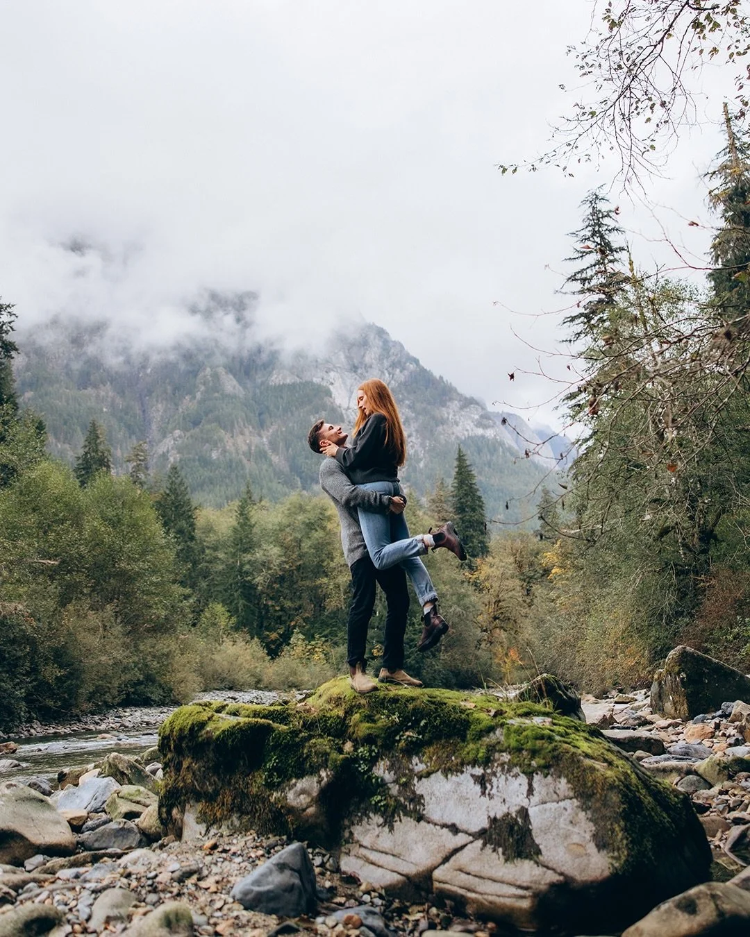 I seriously love when my couples come back again and again for new adventures together ❤️

A couple years ago I photographed these two (and their sweet doggies) on the Olympic National Park coast. Last year we traded the ocean for a more foresty vibe