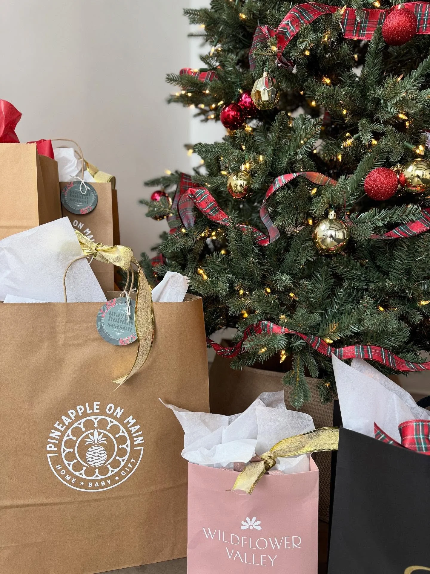 Holiday magic is in full swing at The Square! Explore the curated holiday collection of gifts for everyone on your list! ✨🎄

Shop now or make a fun day of it at upcoming events:
- Black Friday Sip &amp; Shop | 11/28 10am-2pm
- Small Business Saturda