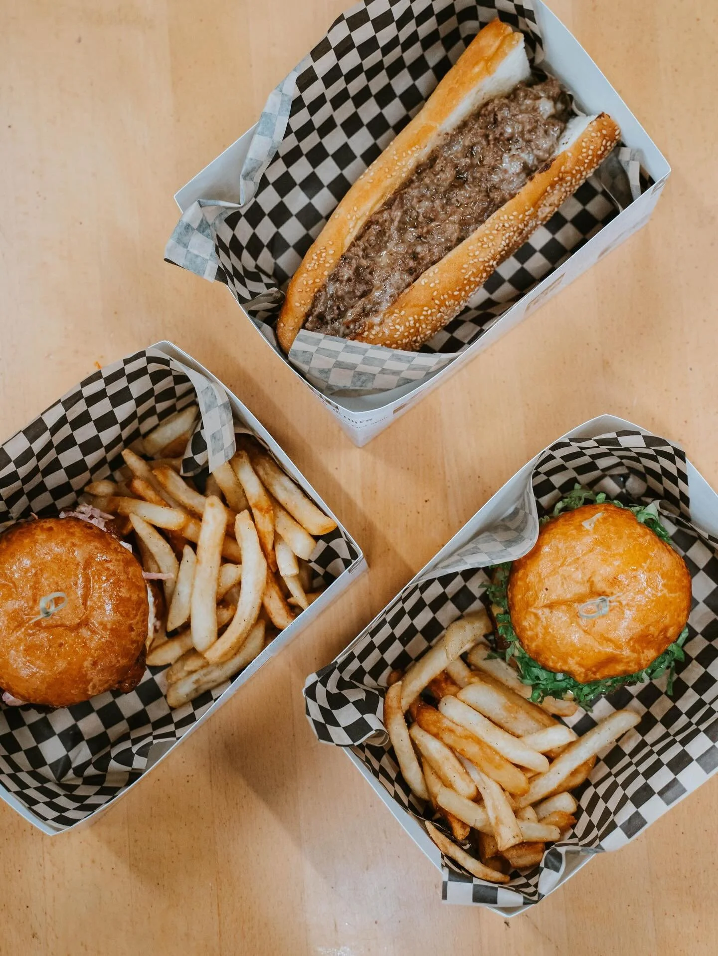 They&rsquo;re coming back! 🌭🍔 Little Devils is heading to The Plaza with their delicious, all-American handhelds and more. We can&rsquo;t wait to dig in!
