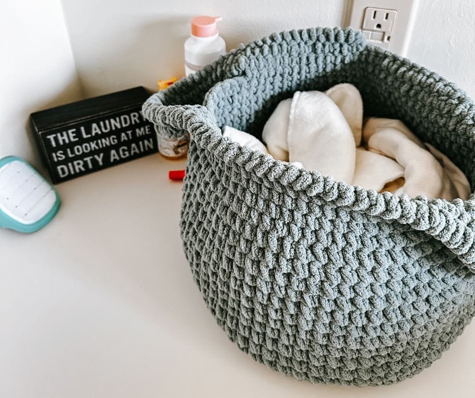 Easy-Single-Crochet-Basket-Pattern-for-Beginners.jpg