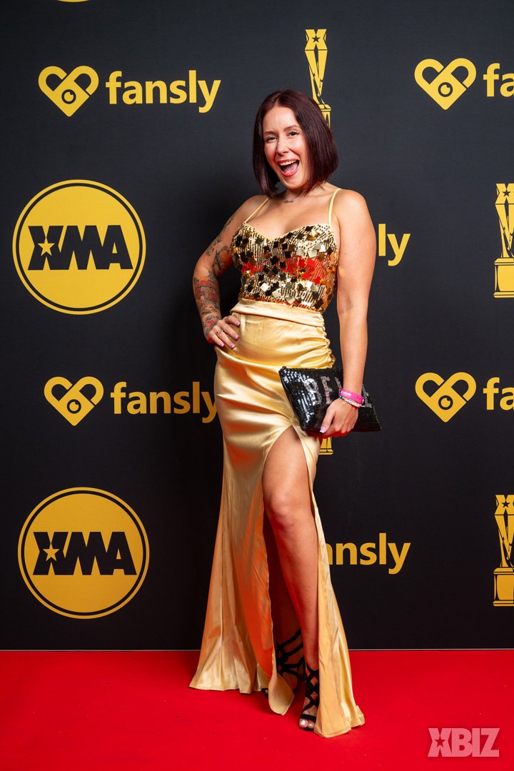 belle xbiz.jpeg