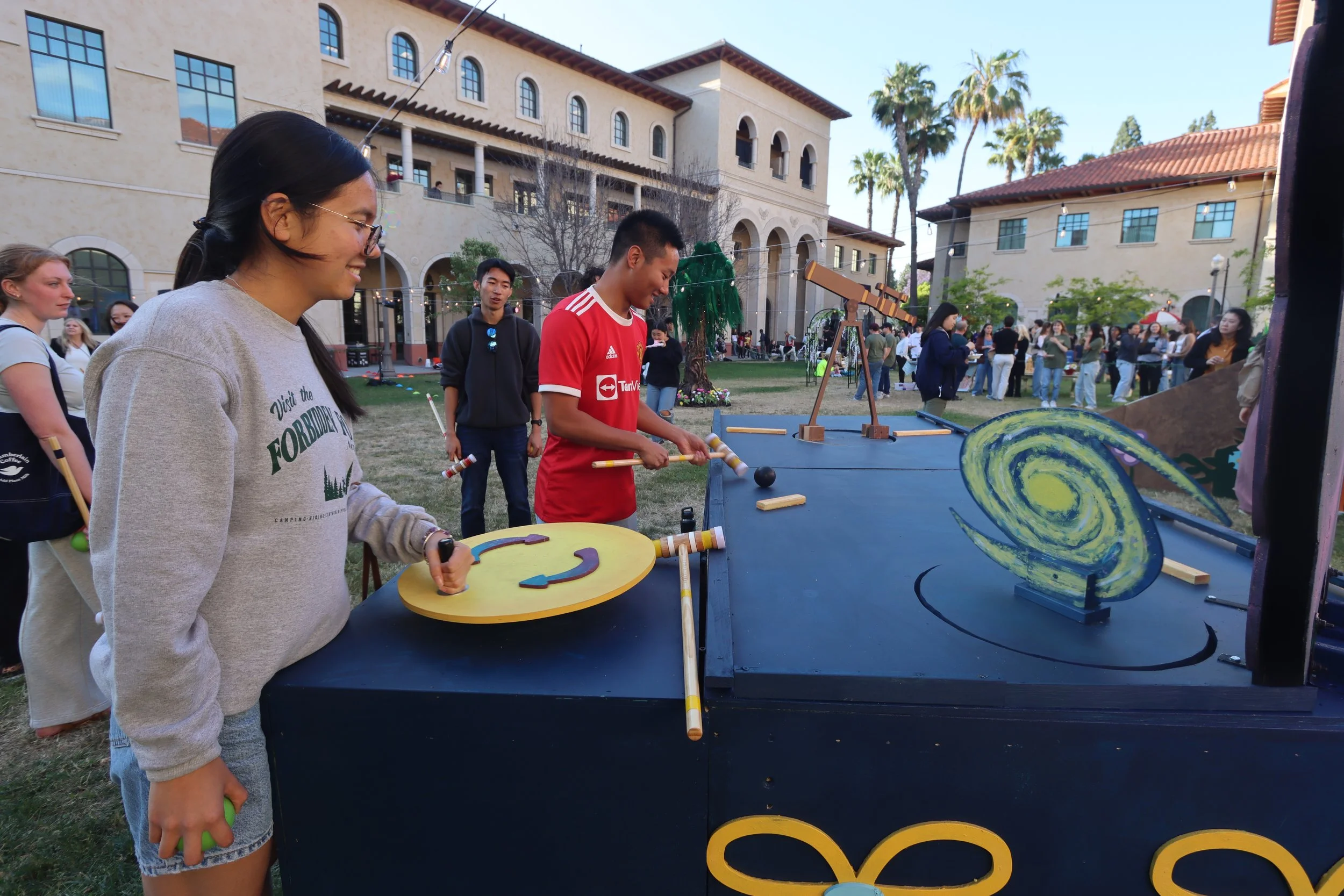 Guests experienced a new miniature golf course created by Theme Entertainment students at the 2025 USC Games Expo on the SCA Meldman Lawn.