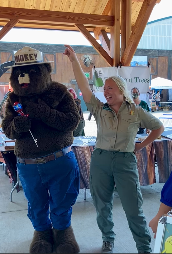 Smokey and Lily dancing.png