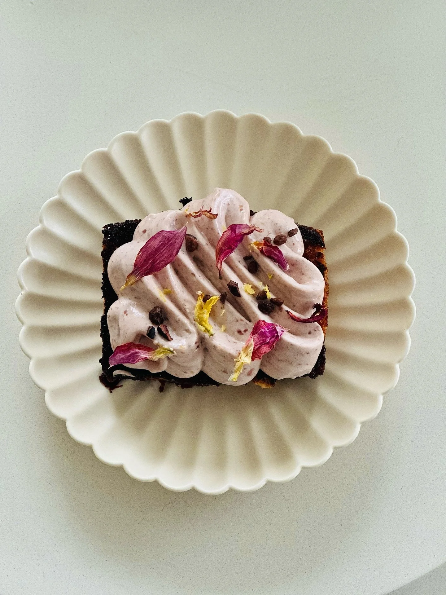 🌕✨RED BEAN MISO HONEY TOAST ✨🌕

This isn&rsquo;t your classic mooncake&hellip; it&rsquo;s an UFS reimagined take on the treat that families have enjoyed for generations during the Mid-Autumn Festival.

✨ Miso Ginger Honey Toast &mdash; golden shoku