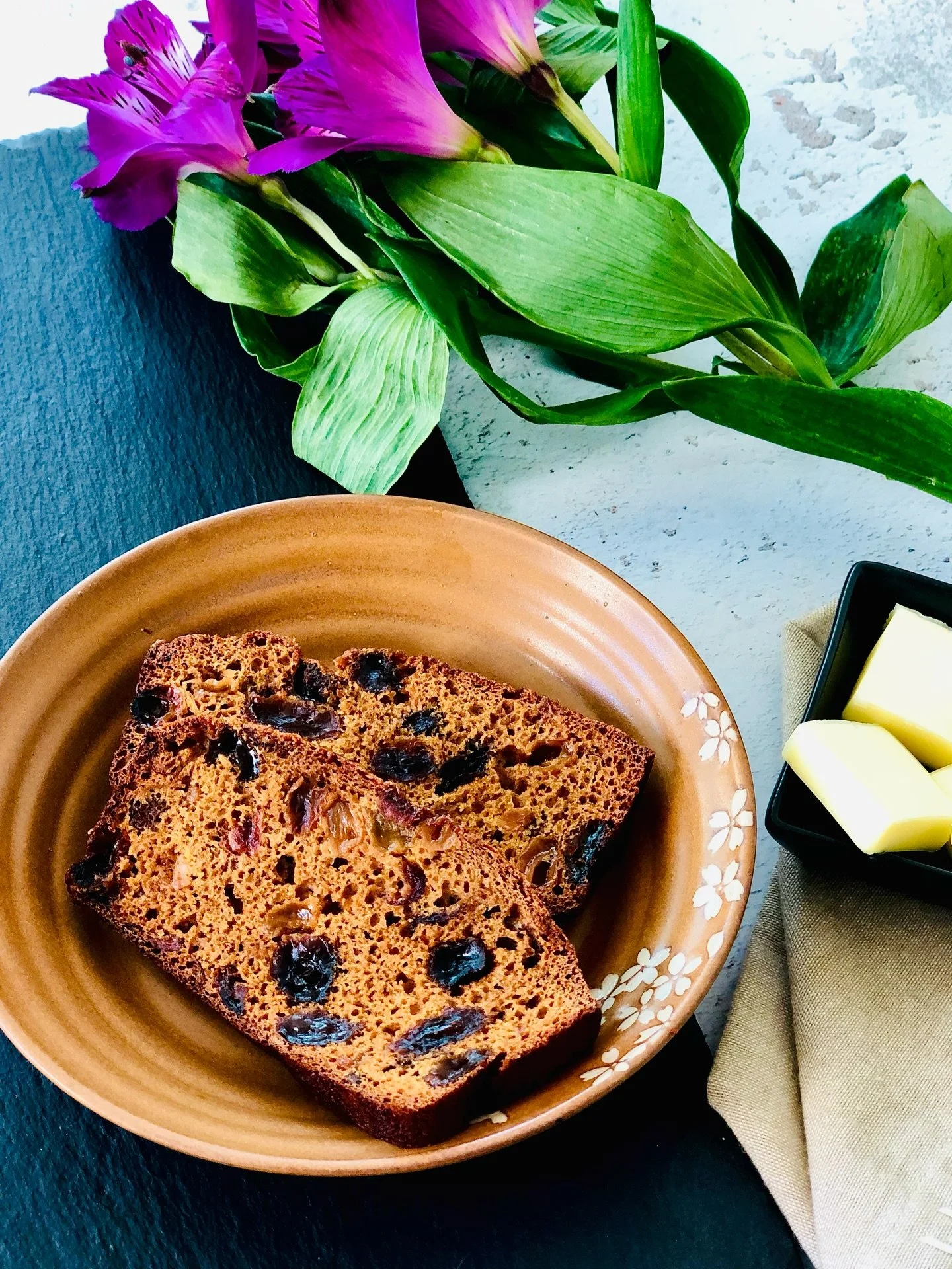 ✨ Holiday Drop Highlight: Ginger Cardamom Spiced Tea Loaf ✨

A UFS holiday staple since 2021 &mdash; and one of the most anticipated returns every season.

The Ginger Cardamom Spiced Tea Loaf is built on deep, nostalgic flavors: bold black tea used t