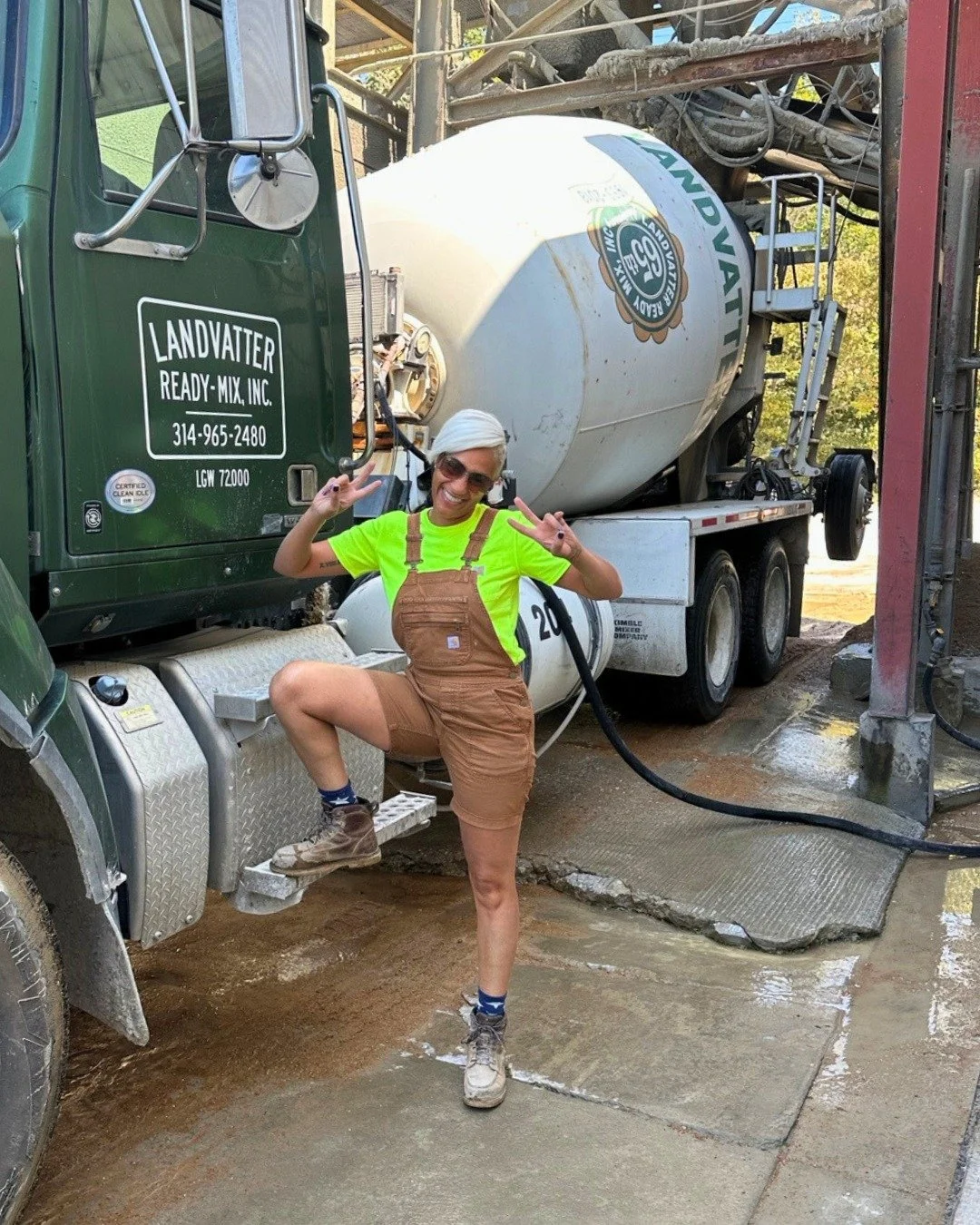 Kashita Webb turned a moment of curiosity on a job site into her own business&mdash;True Blue Contracting &amp; Construction&mdash;with support from SLDC&rsquo;s Northside Economic Empowerment Center (NEEC) and Business Assistance Center (BAC).

From