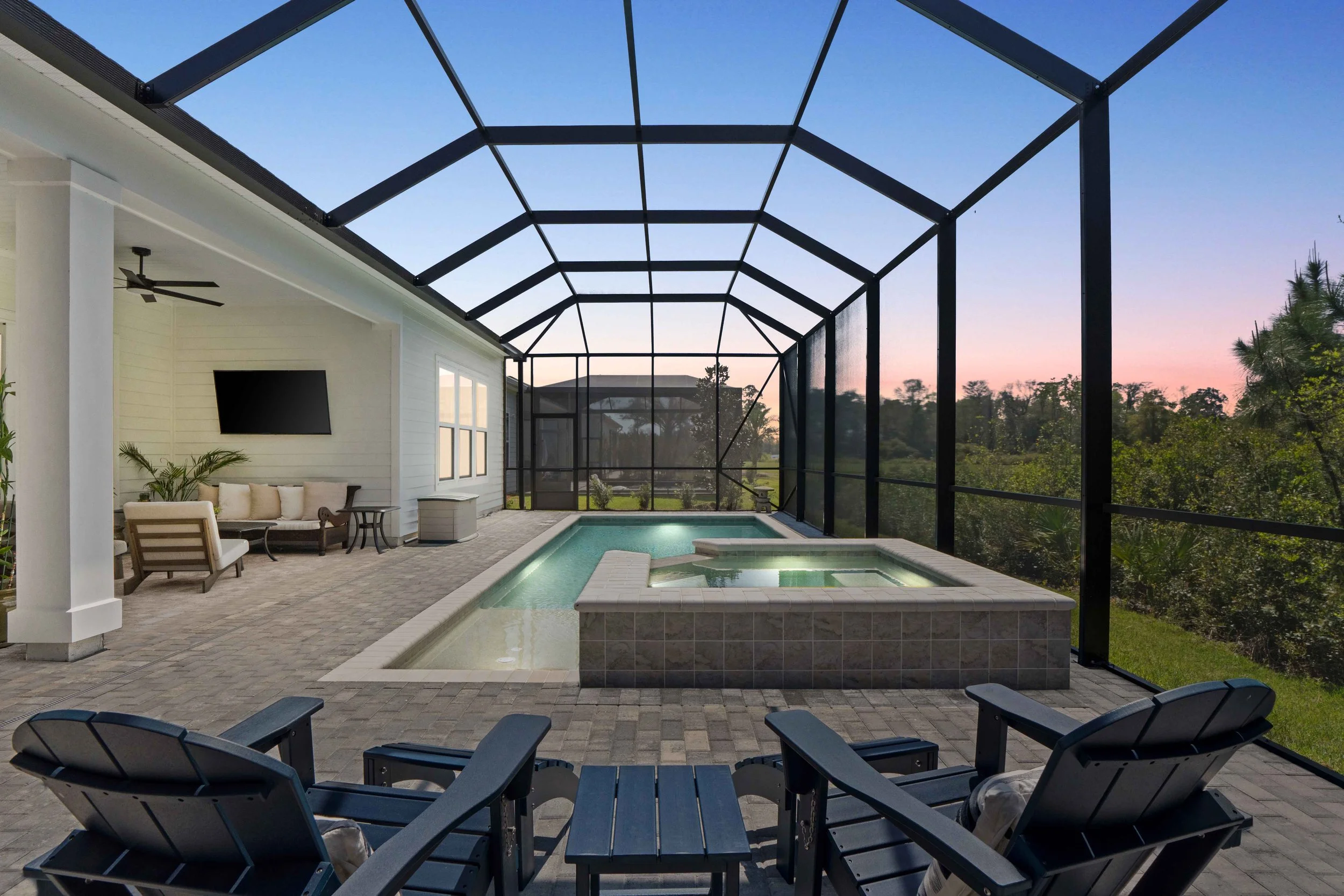 Twilight photography of a backyard at a Panama City, Florida real estate listing 